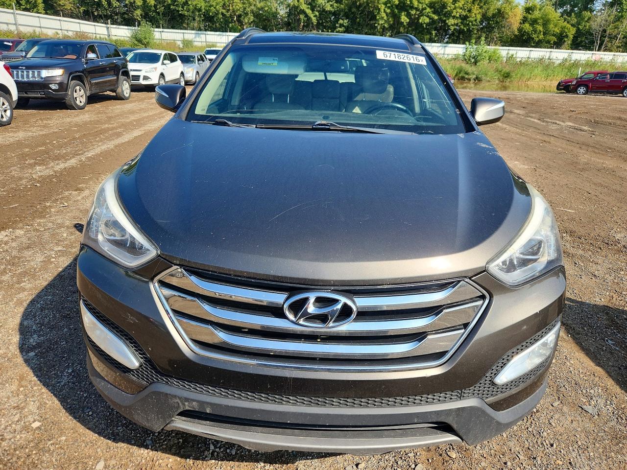 2014 Hyundai Santa Fe Sport 2.0t Silver vin: 5XYZWDLA4EG212225