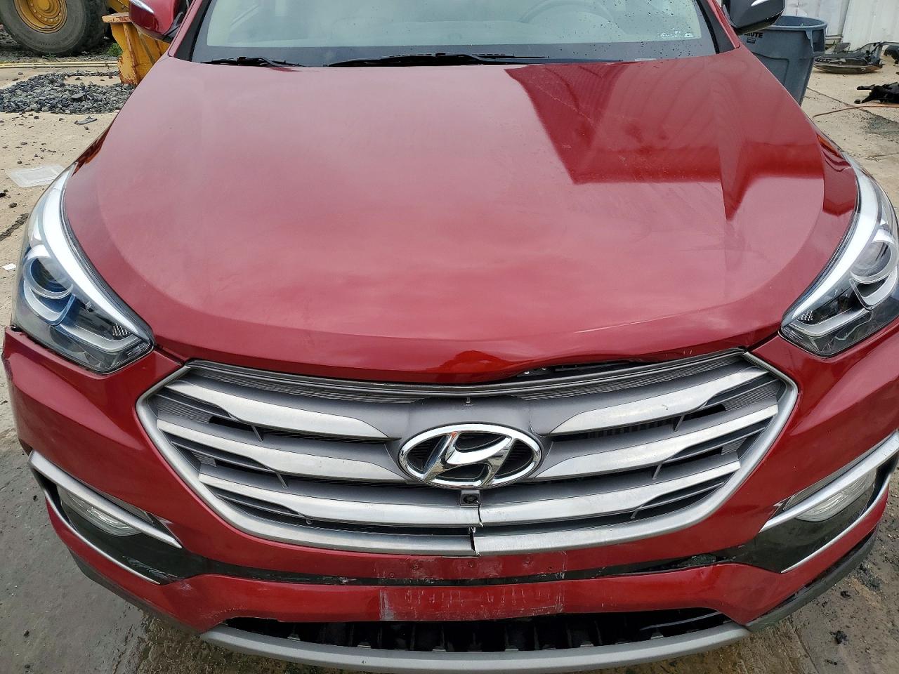 2017 Hyundai Santa Fe Sport 2.0t Ultimate Красный vin: 5XYZWDLA5HG444658