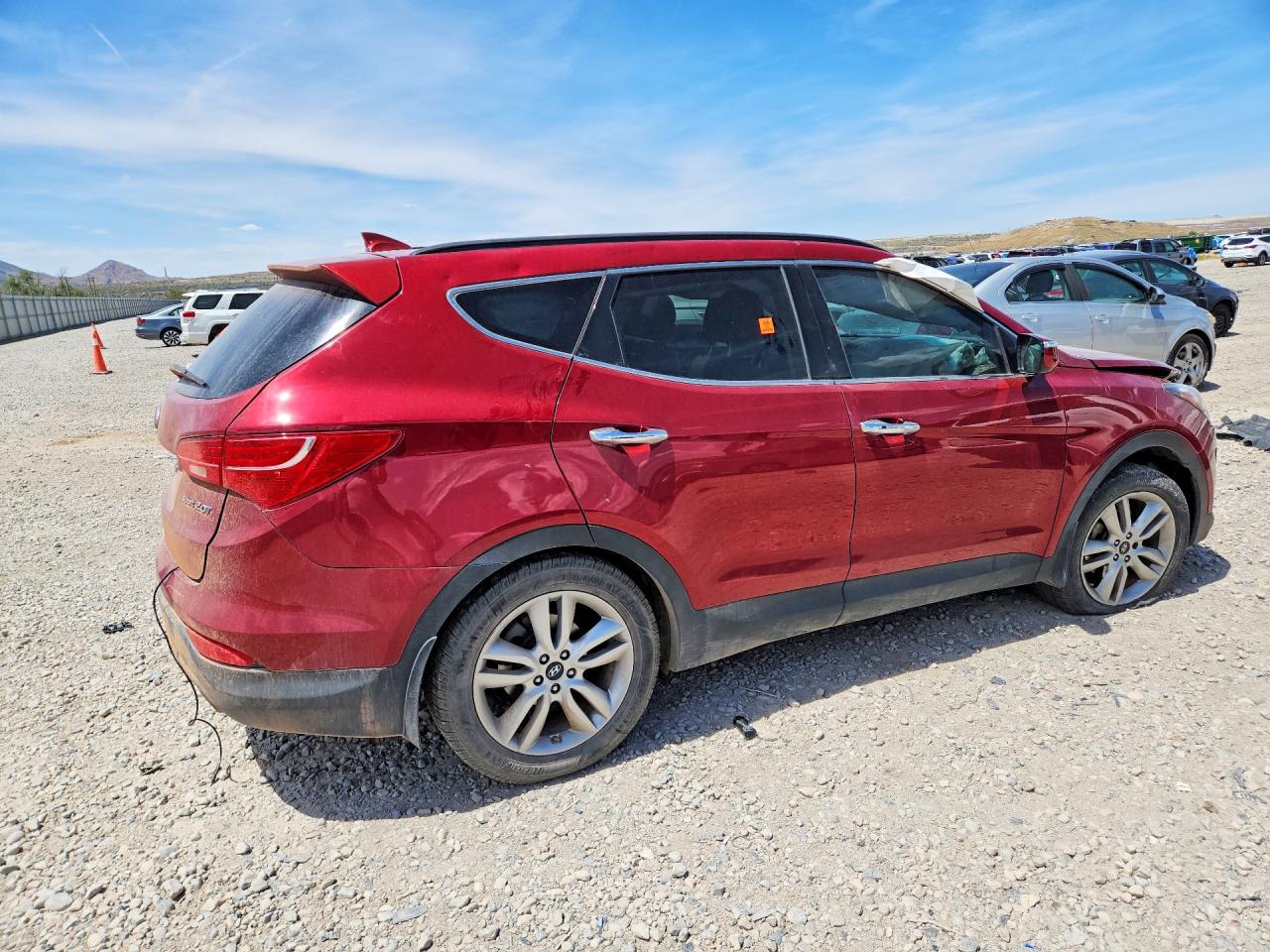 2015 Hyundai Santa Fe Sport 2.0t Red vin: 5XYZWDLA8FG266550