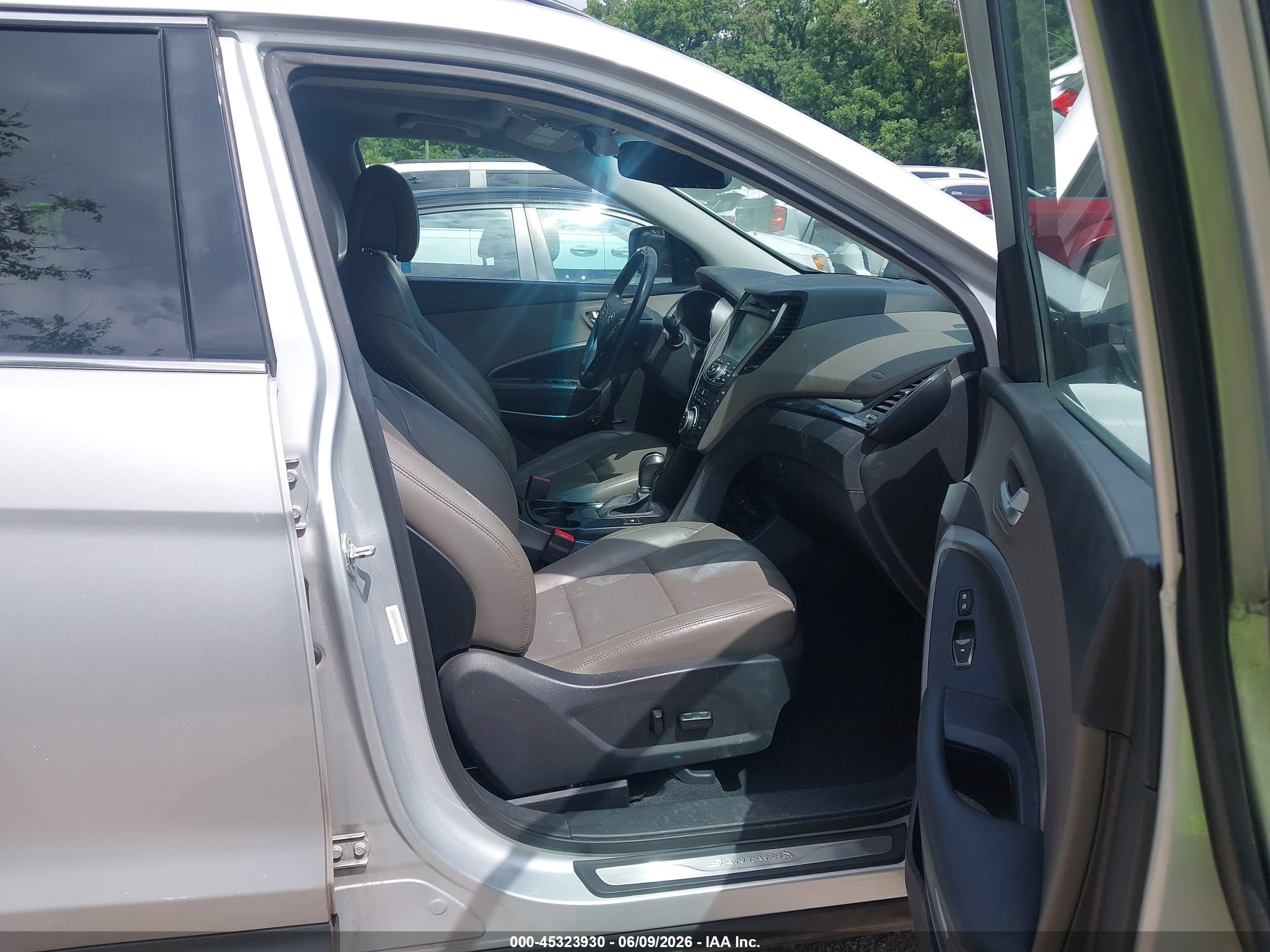 2014 Hyundai Santa Fe Sport 2.0l Turbo Silver vin: 5XYZWDLA9EG223687