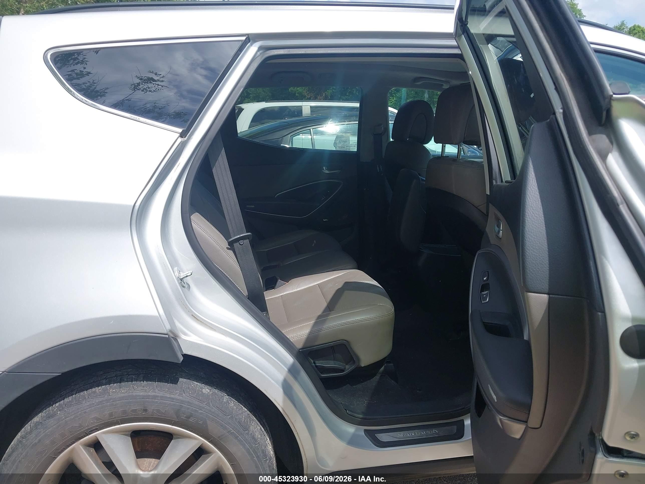 2014 Hyundai Santa Fe Sport 2.0l Turbo Silver vin: 5XYZWDLA9EG223687