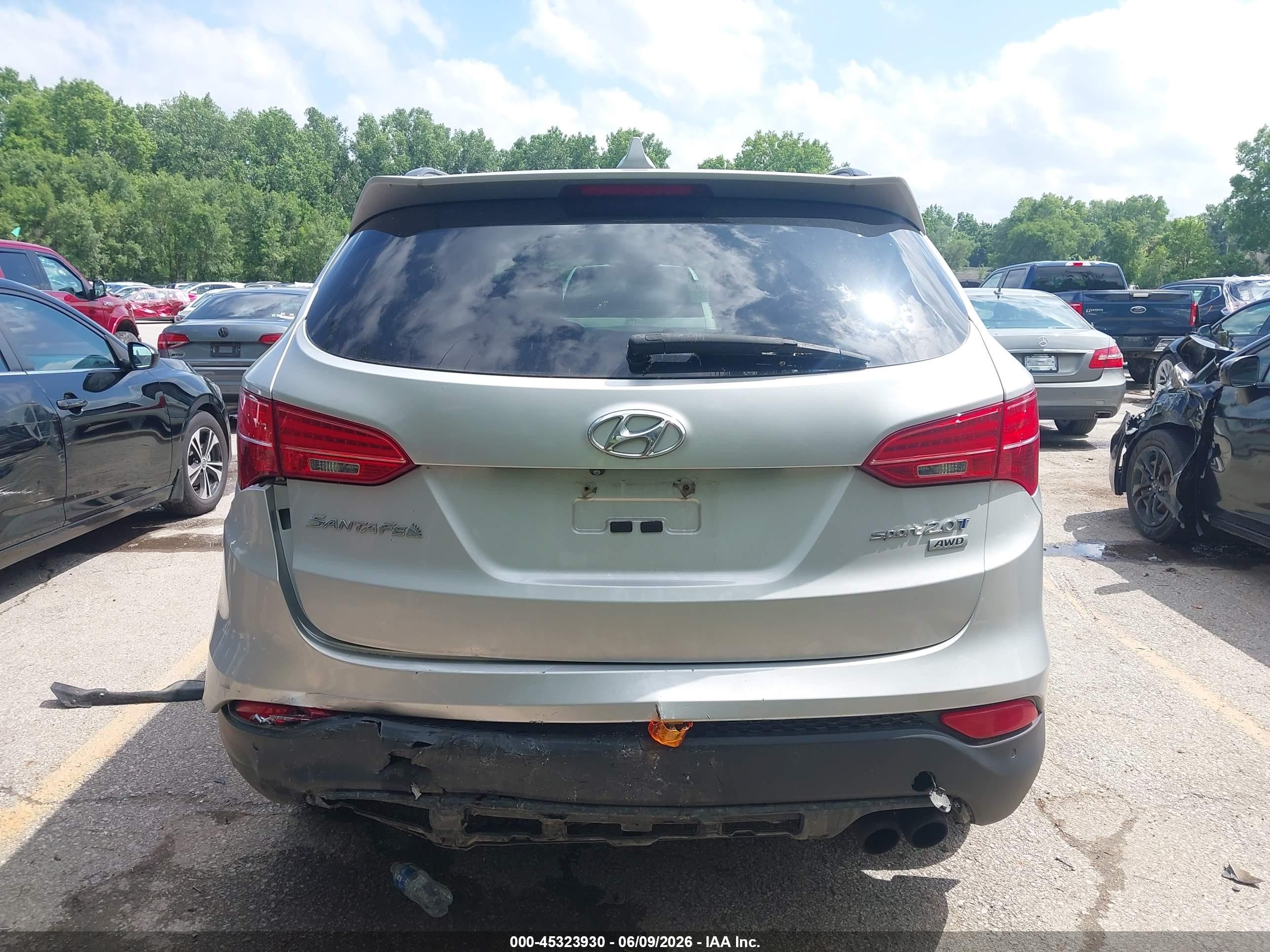 2014 Hyundai Santa Fe Sport 2.0l Turbo Silver vin: 5XYZWDLA9EG223687