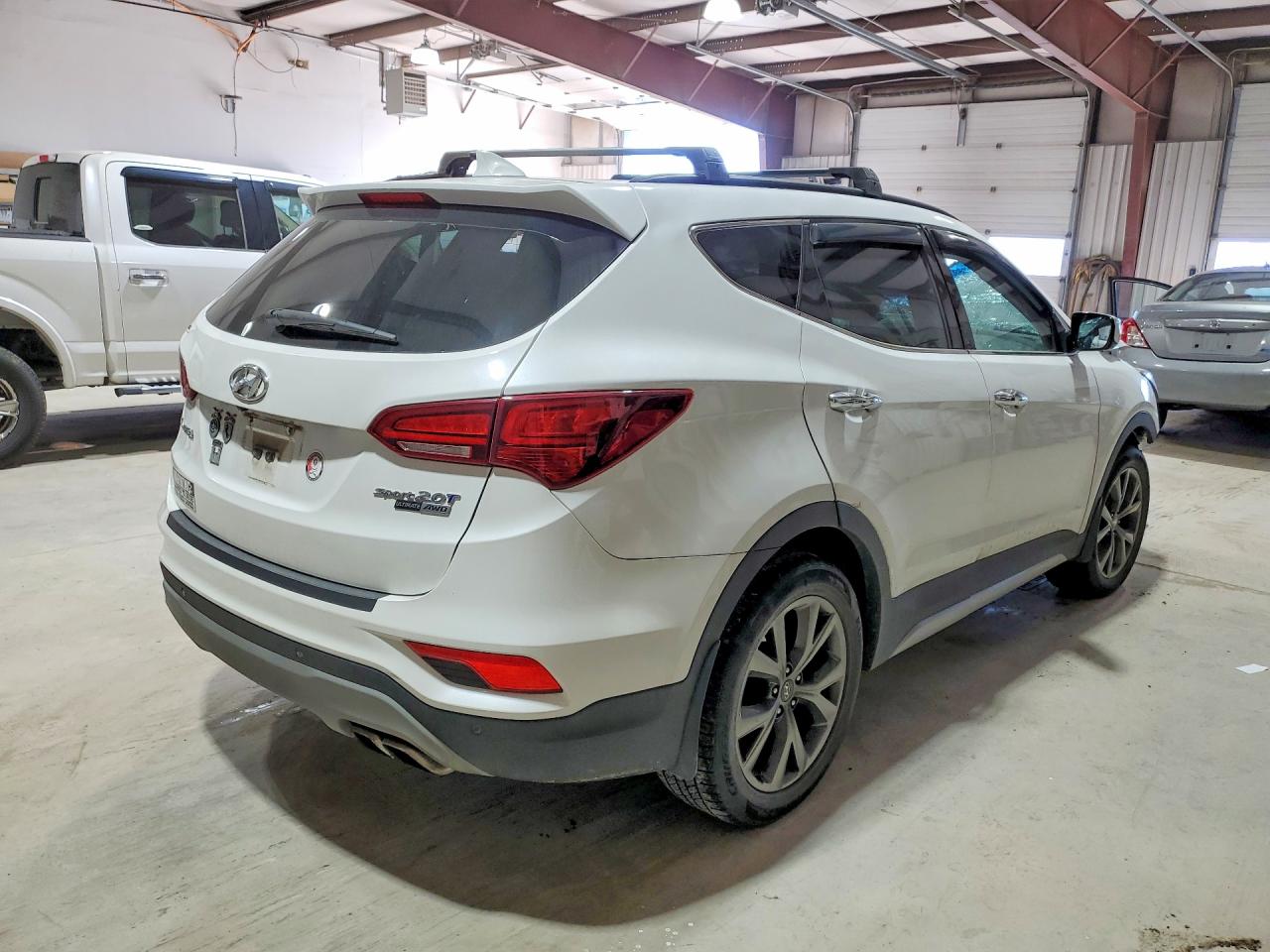 2018 Hyundai Santa Fe Sport 2.0t Ultimate White vin: 5XYZWDLA9JG566543