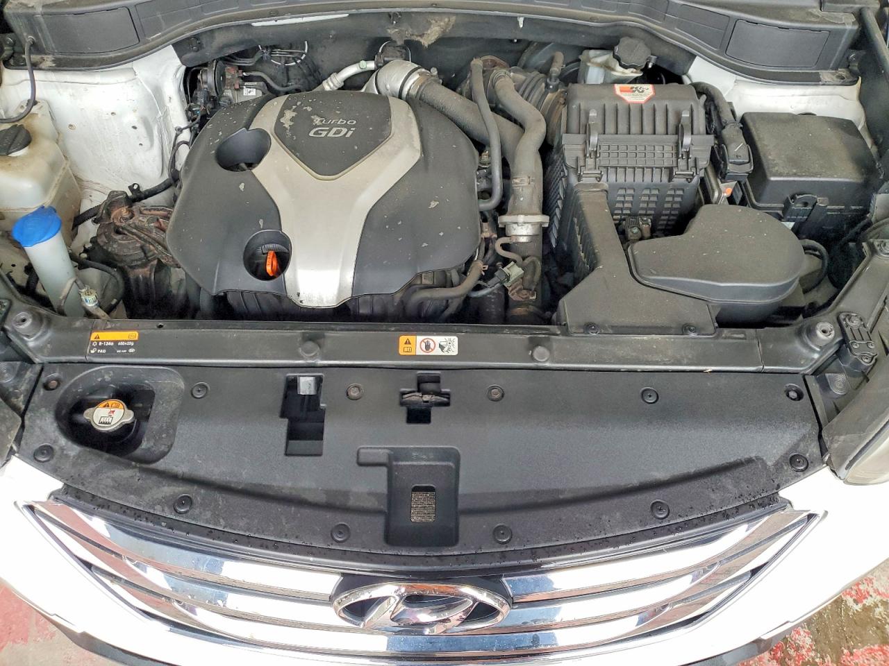 2013 Hyundai Santa Fe Sport 2.0t White vin: 5XYZWDLAXDG026977