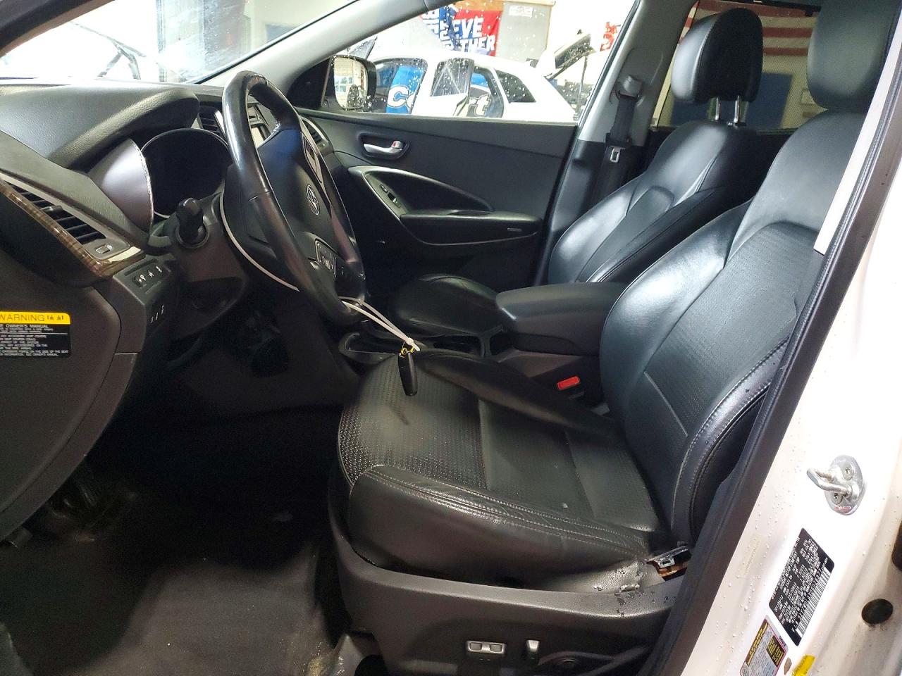 2013 Hyundai Santa Fe Sport 2.0t White vin: 5XYZWDLAXDG026977