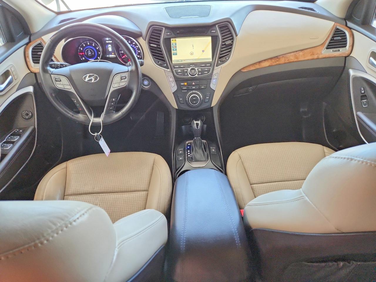 2014 Hyundai Santa Fe Sport 2.0t White vin: 5XYZWDLAXEG216845