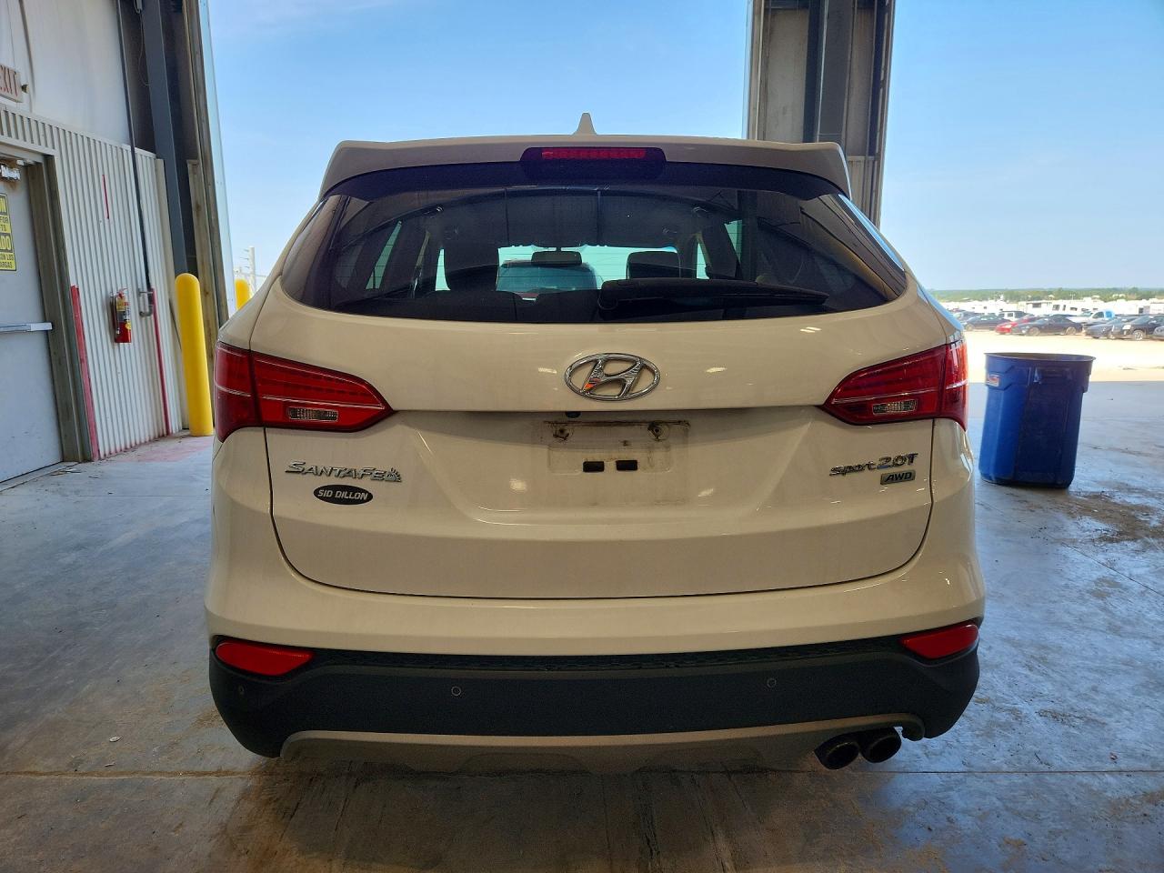 2014 Hyundai Santa Fe Sport 2.0t White vin: 5XYZWDLAXEG216845