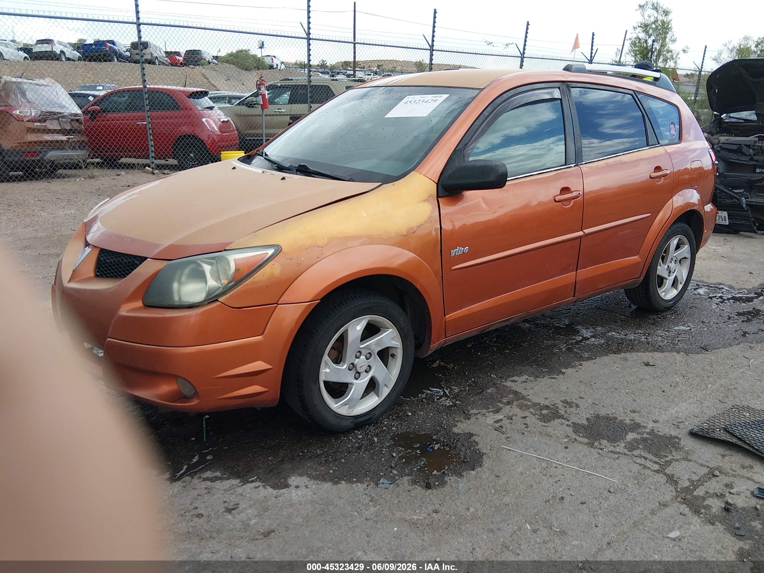2004 Pontiac Vibe Orange vin: 5Y2SL62804Z411017