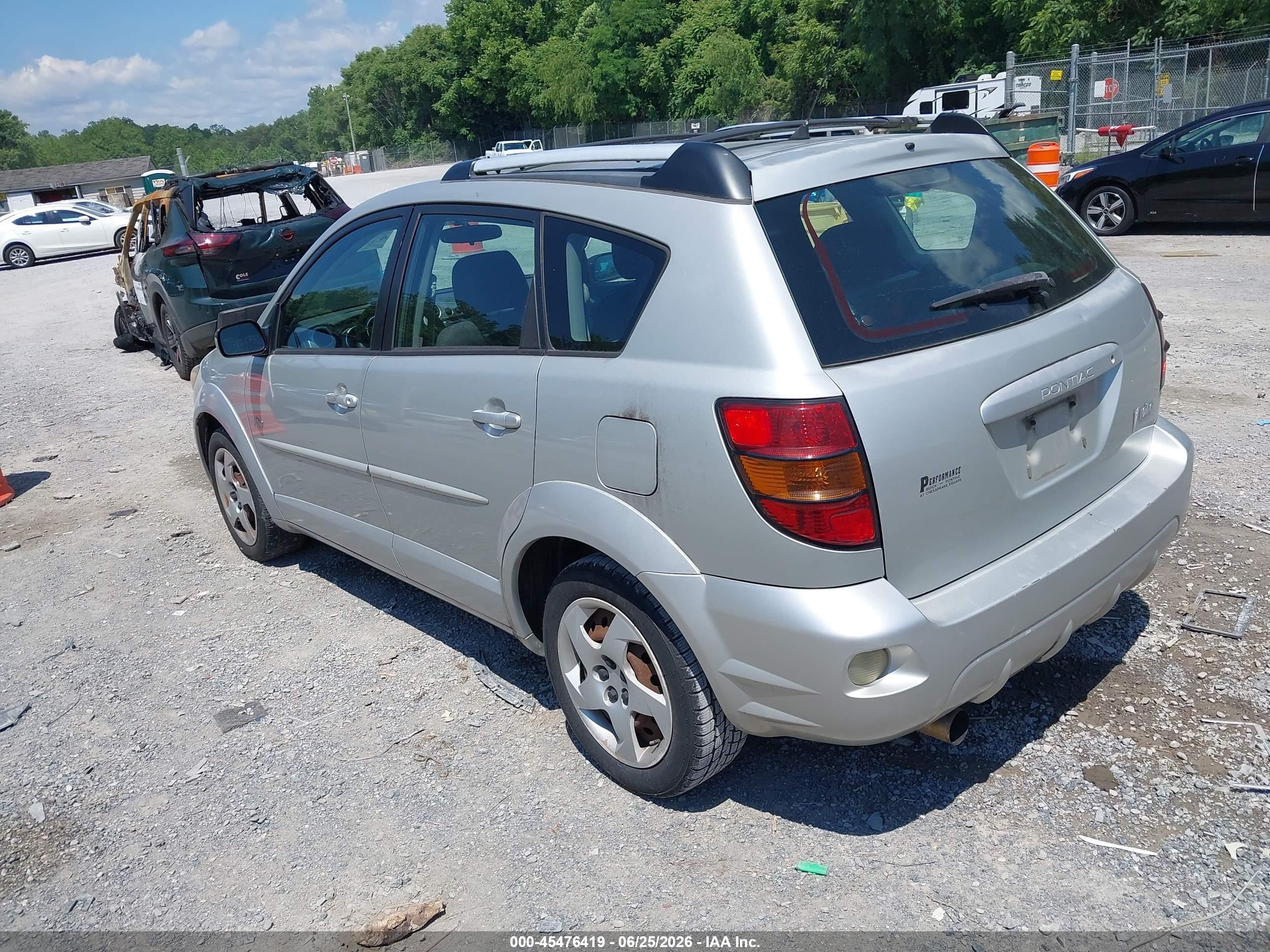 2004 Pontiac Vibe   Серебряный vin: 5Y2SL62804Z451064