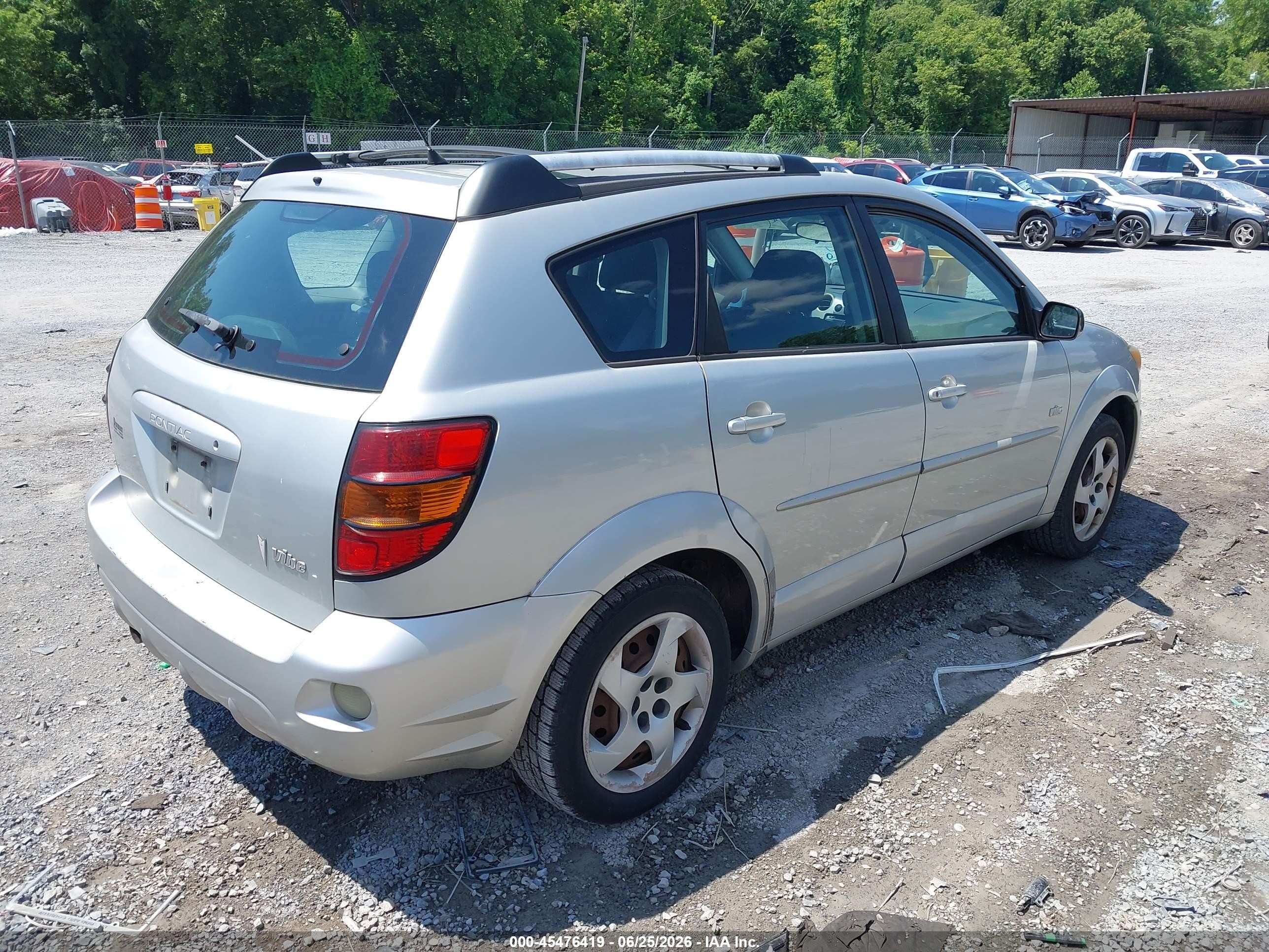 2004 Pontiac Vibe   Серебряный vin: 5Y2SL62804Z451064