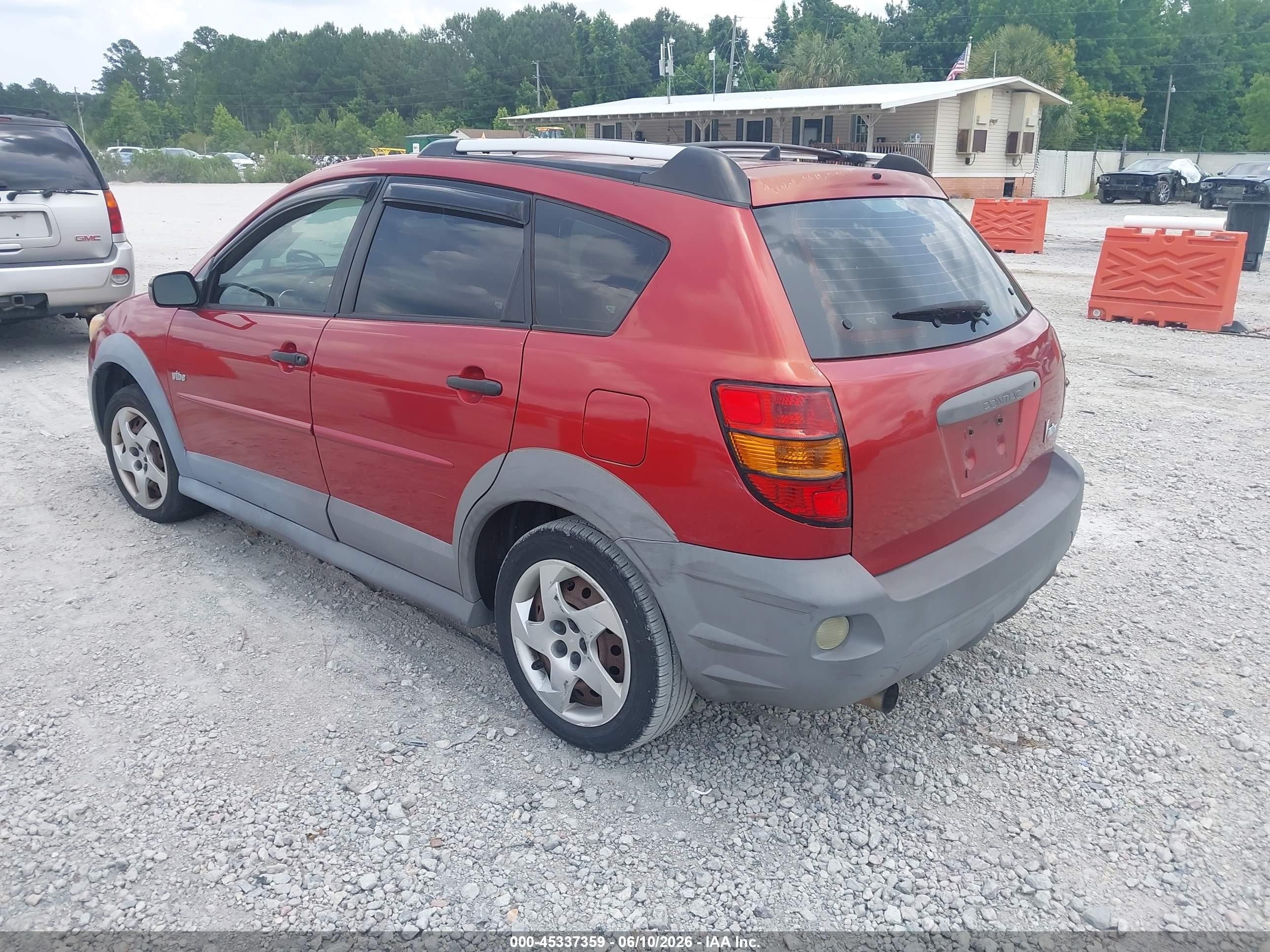 2004 Pontiac Vibe   Red vin: 5Y2SL62824Z404473