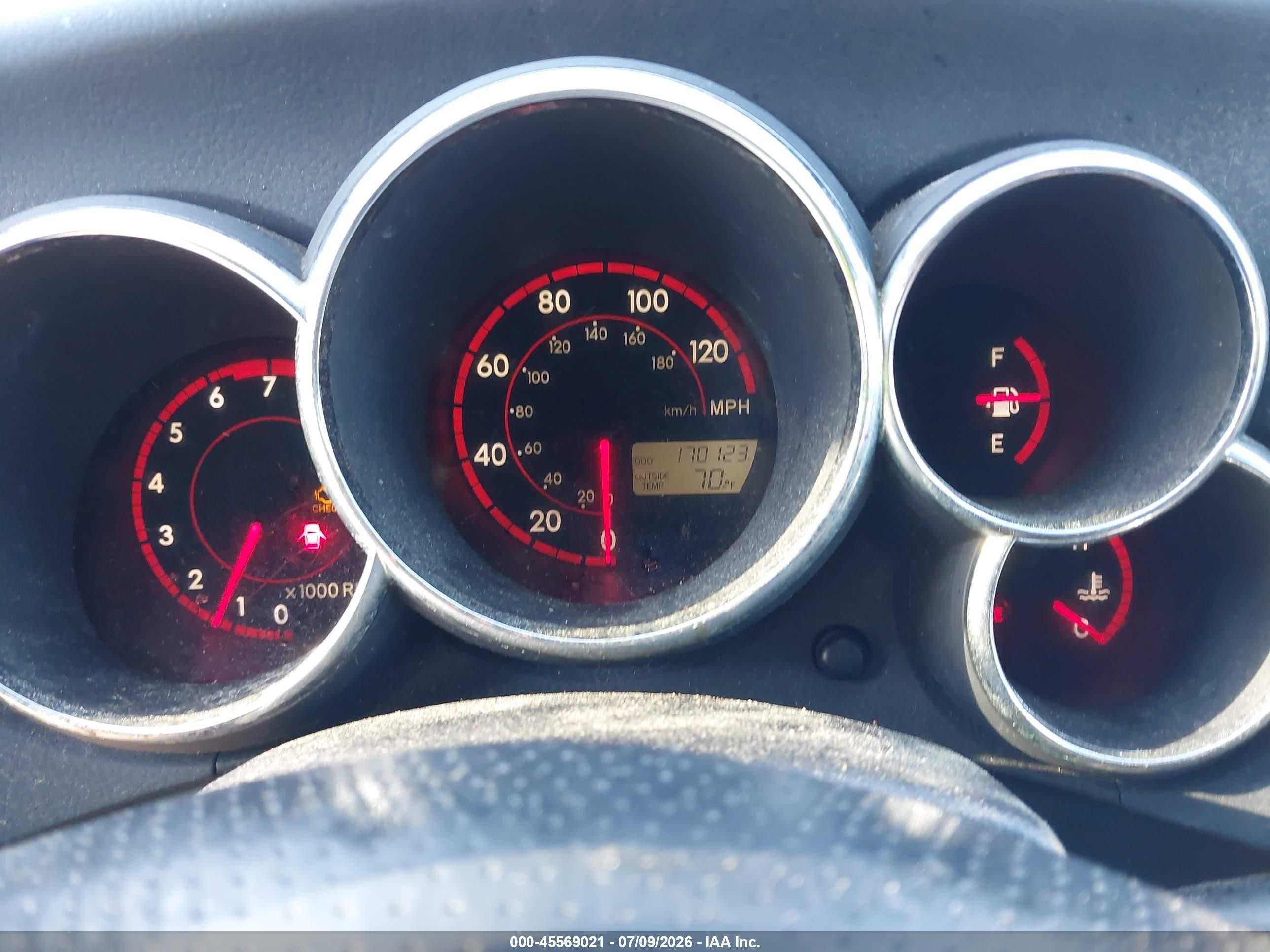 2004 Pontiac Vibe   Silver vin: 5Y2SL62824Z421628