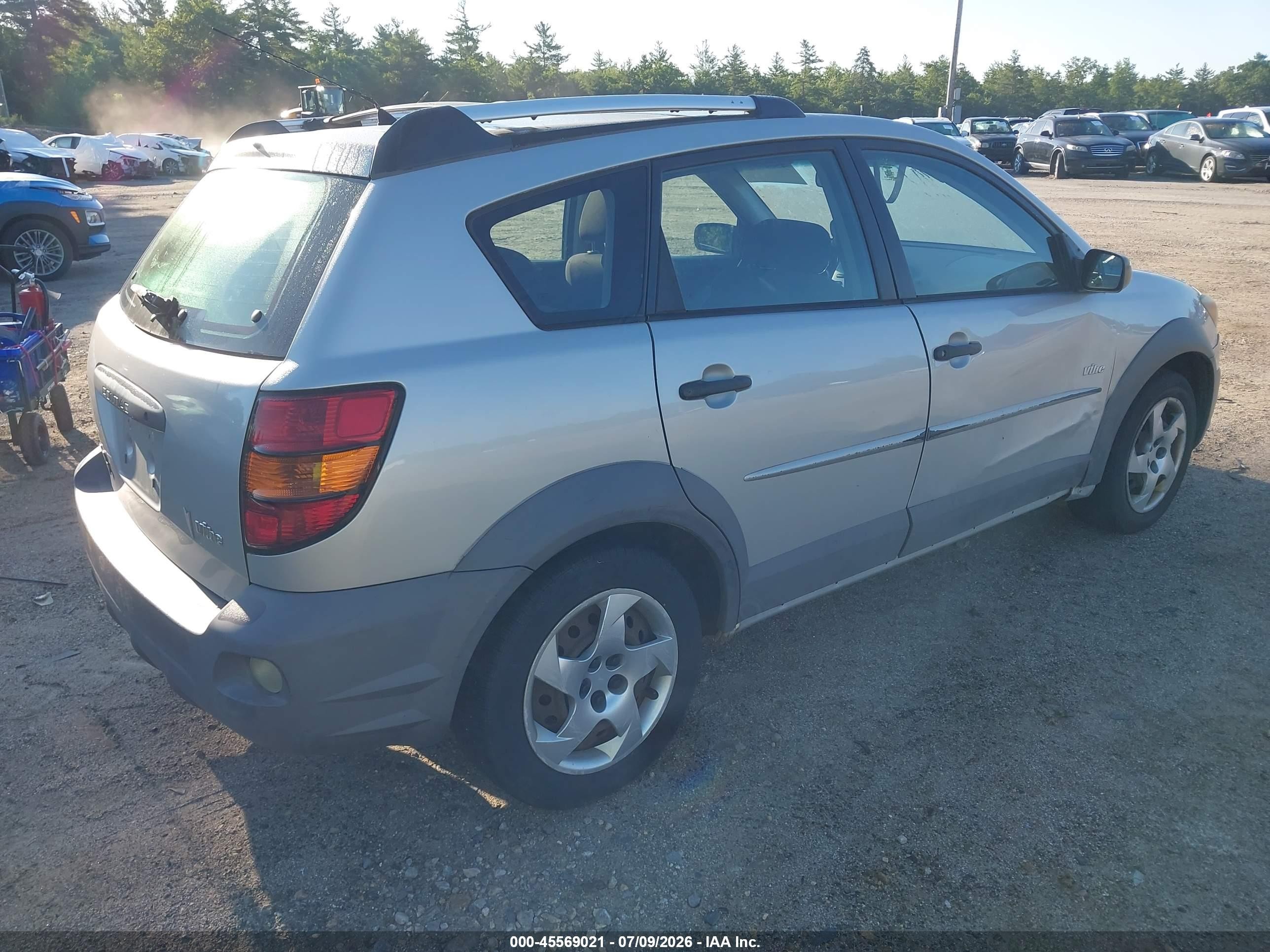 2004 Pontiac Vibe   Silver vin: 5Y2SL62824Z421628