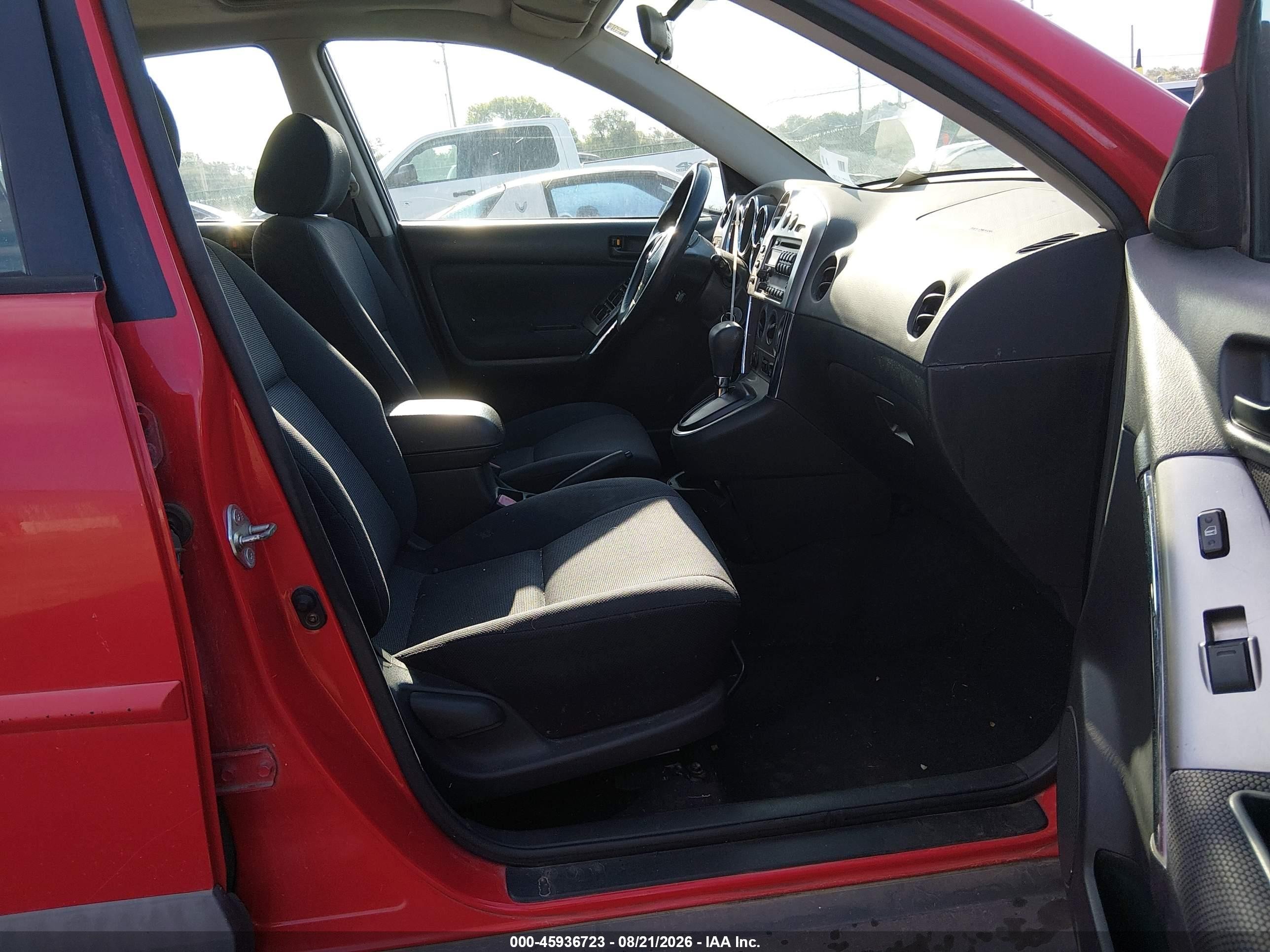 2004 Pontiac Vibe   Red vin: 5Y2SL62824Z457173