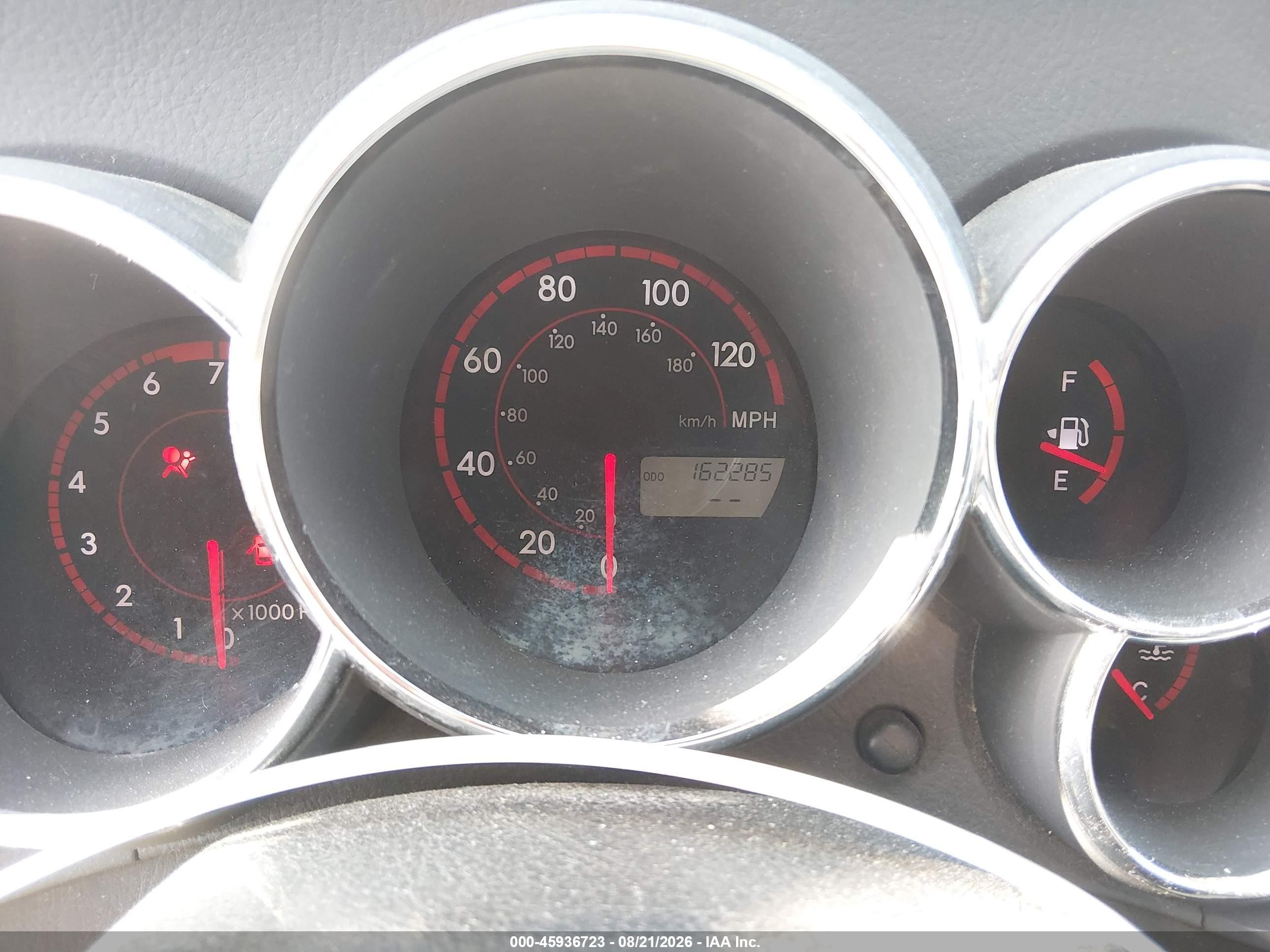 2004 Pontiac Vibe   Red vin: 5Y2SL62824Z457173