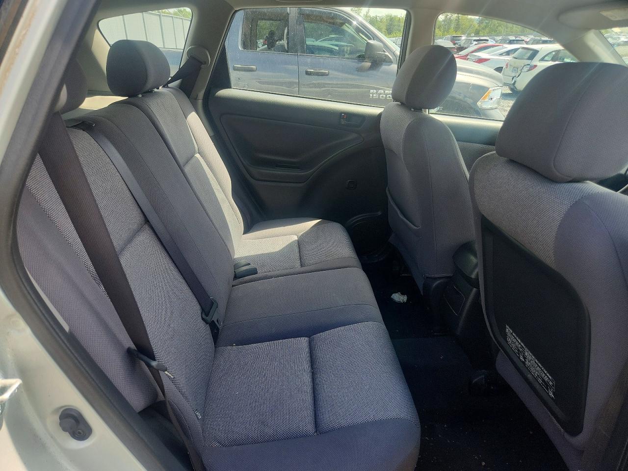 2003 Pontiac Vibe Silver vin: 5Y2SL62833Z480461