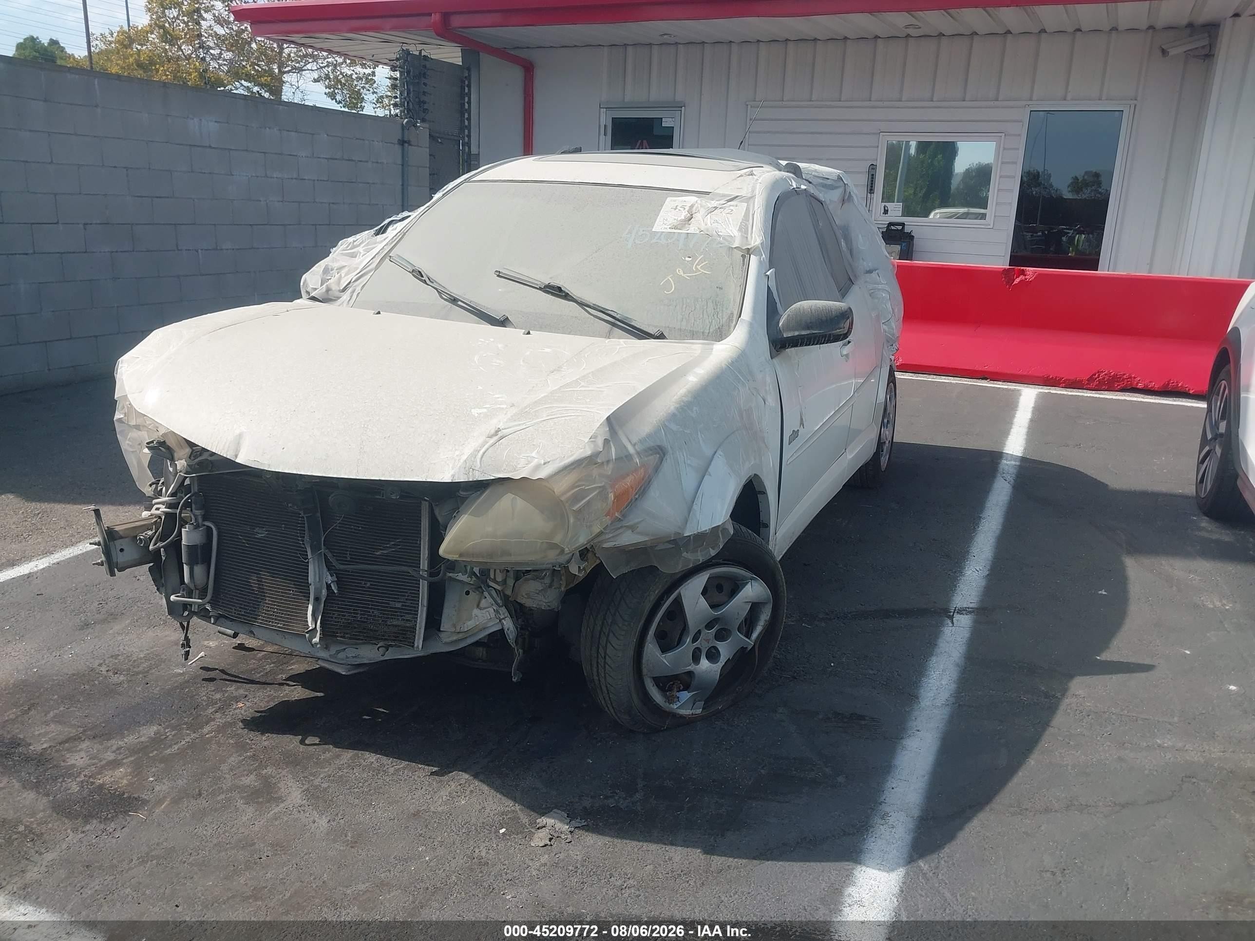 2004 Pontiac Vibe   White vin: 5Y2SL62834Z411691