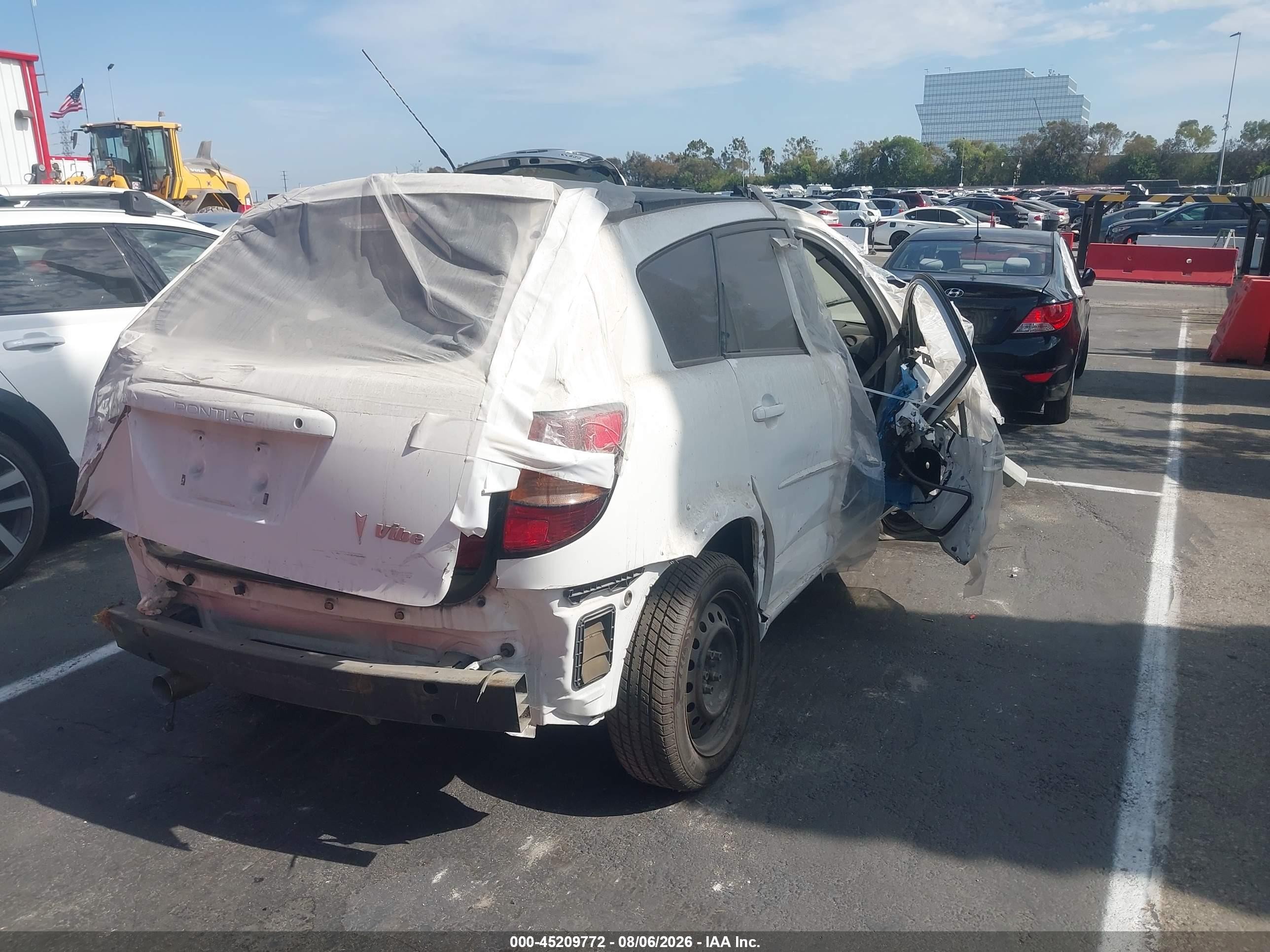 2004 Pontiac Vibe   White vin: 5Y2SL62834Z411691