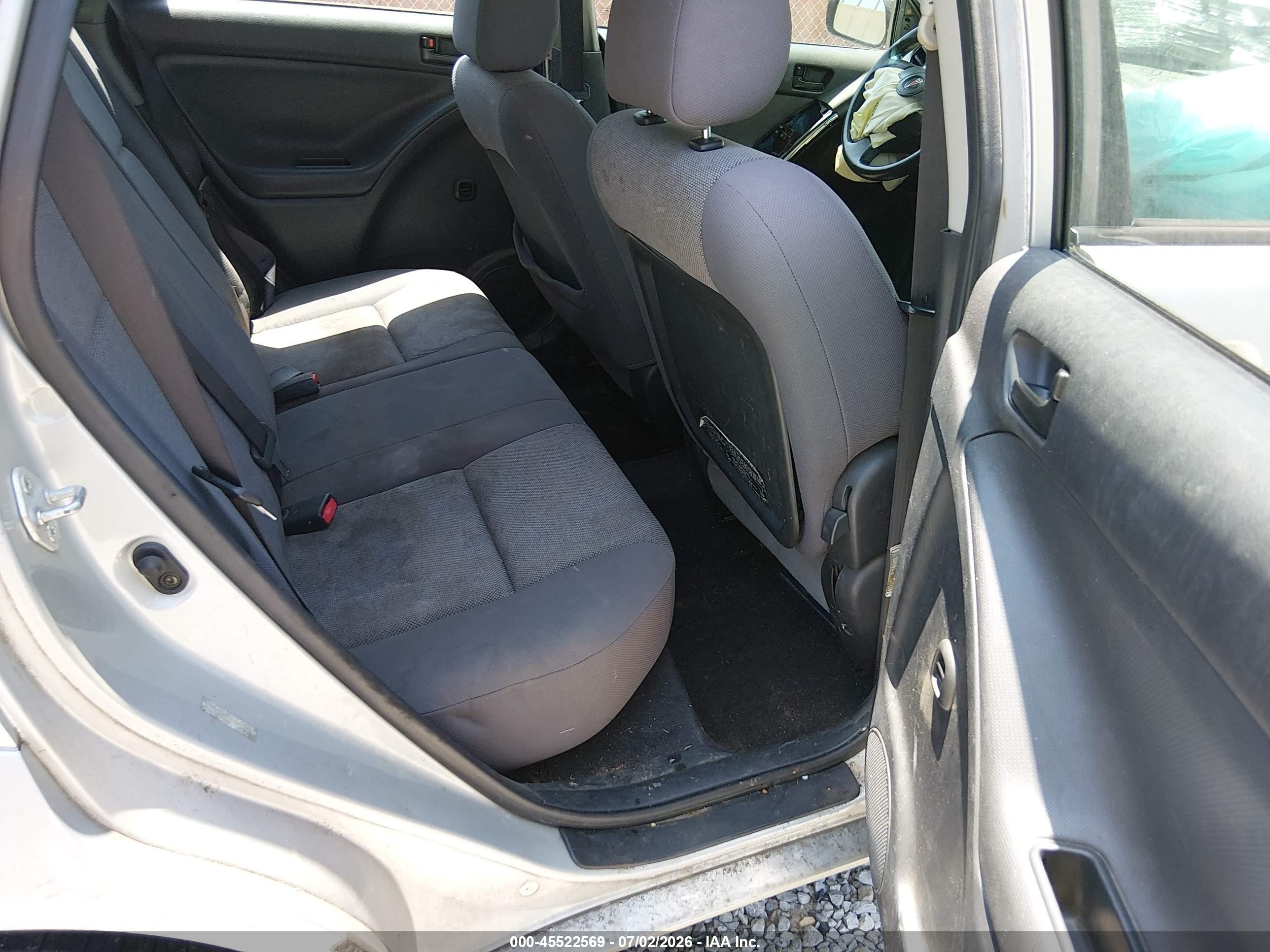 2004 Pontiac Vibe   Серебряный vin: 5Y2SL62834Z433478