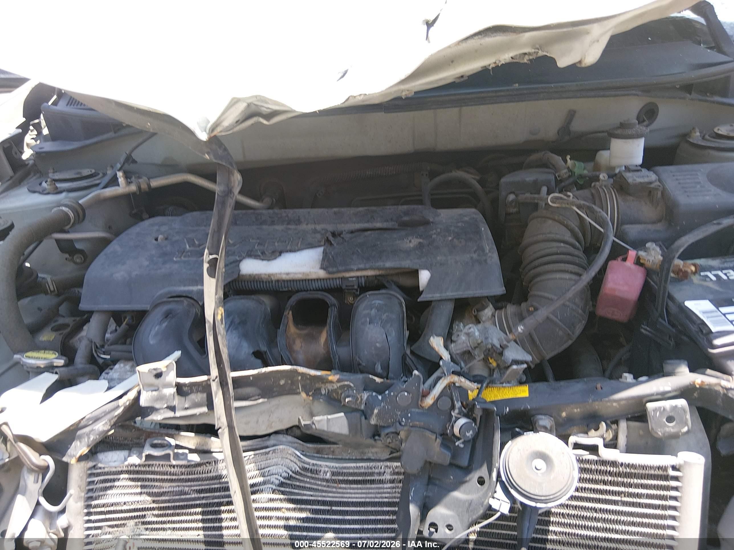 2004 Pontiac Vibe   Серебряный vin: 5Y2SL62834Z433478