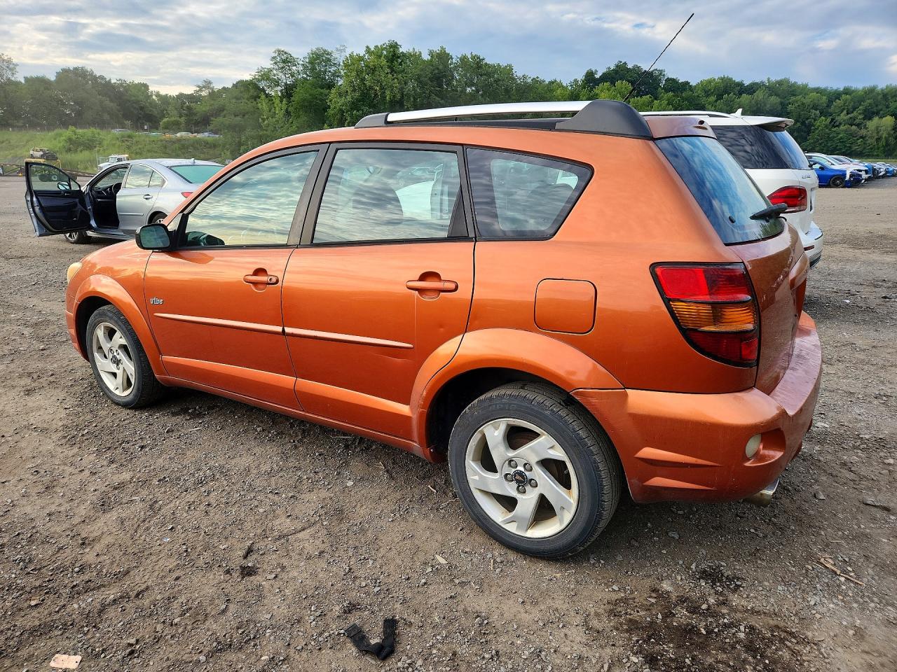 2004 Pontiac Vibe Orange vin: 5Y2SL62834Z437904