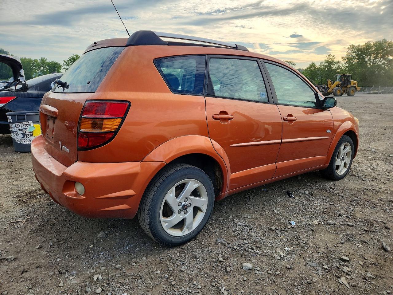 2004 Pontiac Vibe Orange vin: 5Y2SL62834Z437904
