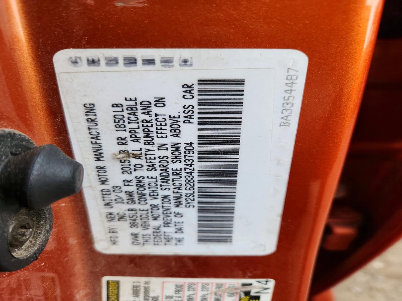 2004 Pontiac Vibe Orange vin: 5Y2SL62834Z437904