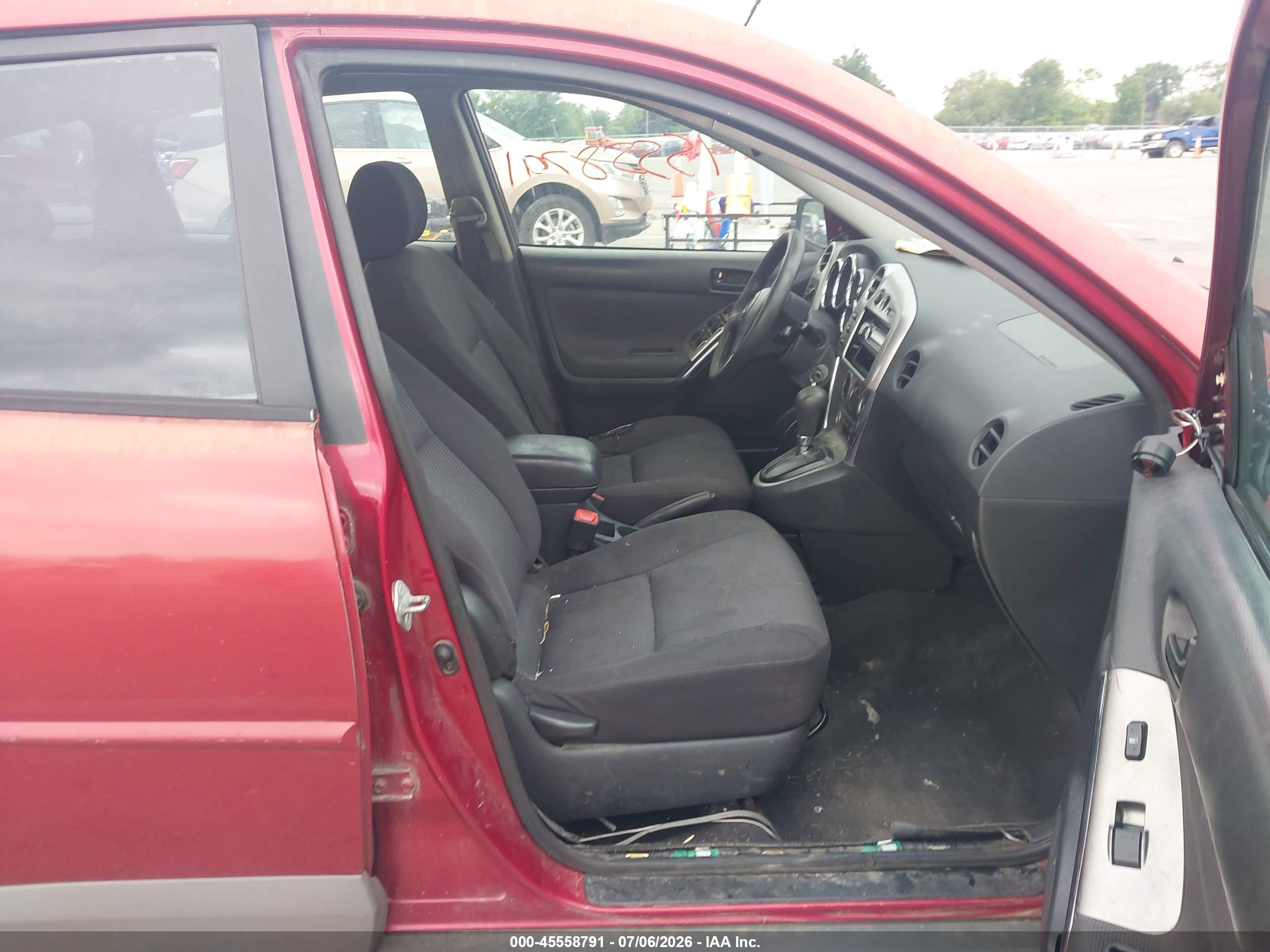 2004 Pontiac Vibe   Orange vin: 5Y2SL62844Z414812