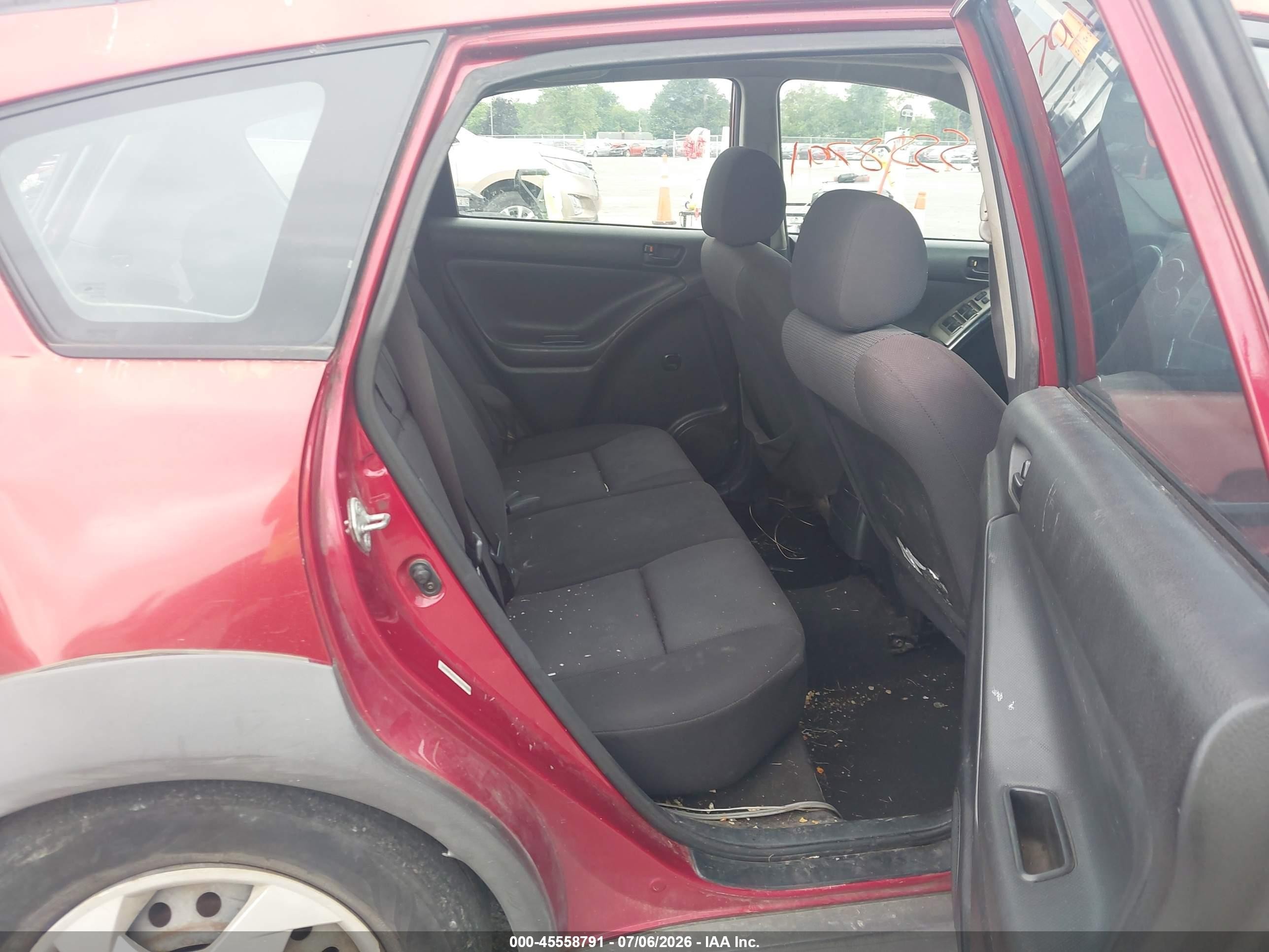 2004 Pontiac Vibe   Orange vin: 5Y2SL62844Z414812