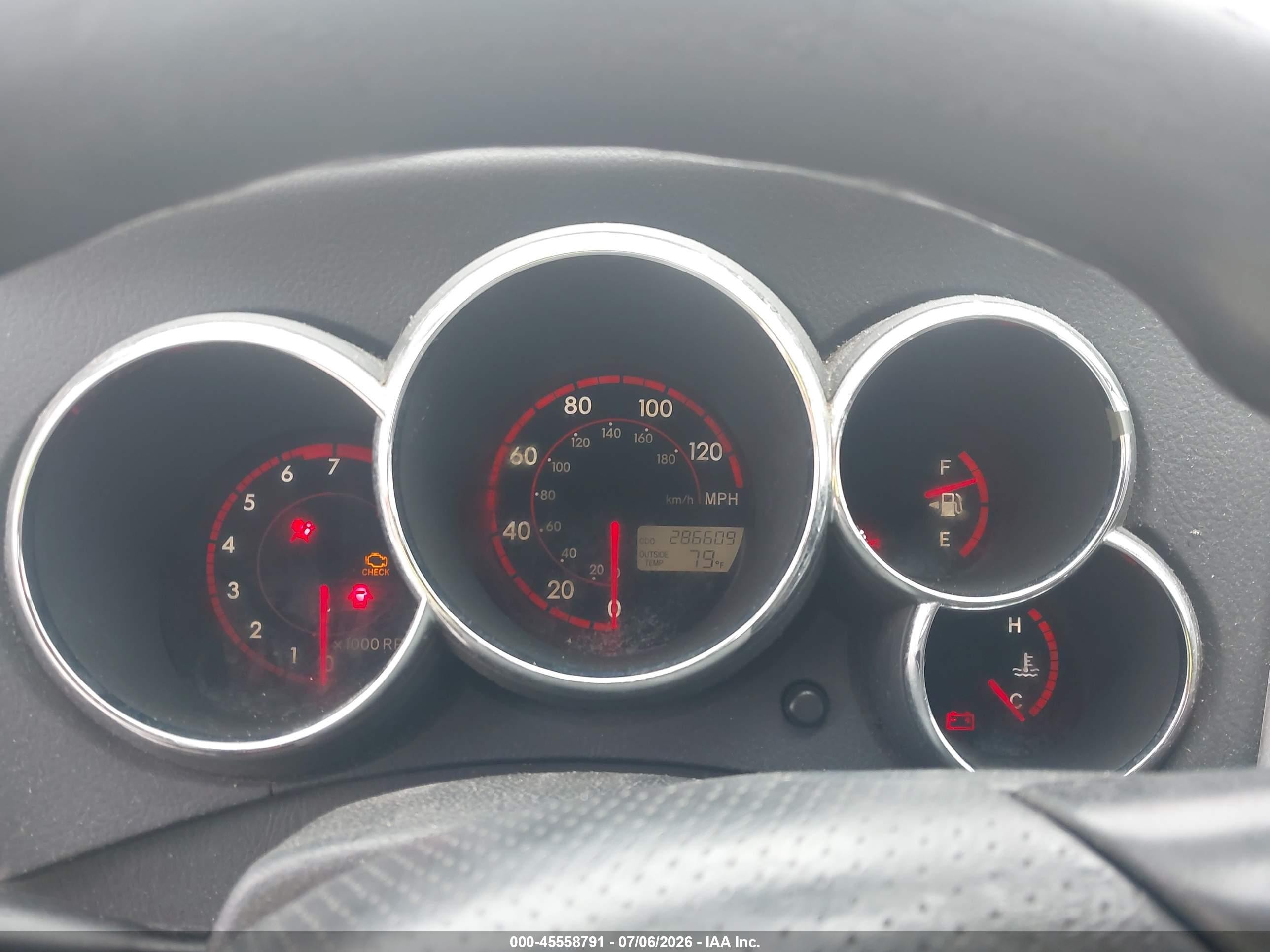 2004 Pontiac Vibe   Orange vin: 5Y2SL62844Z414812