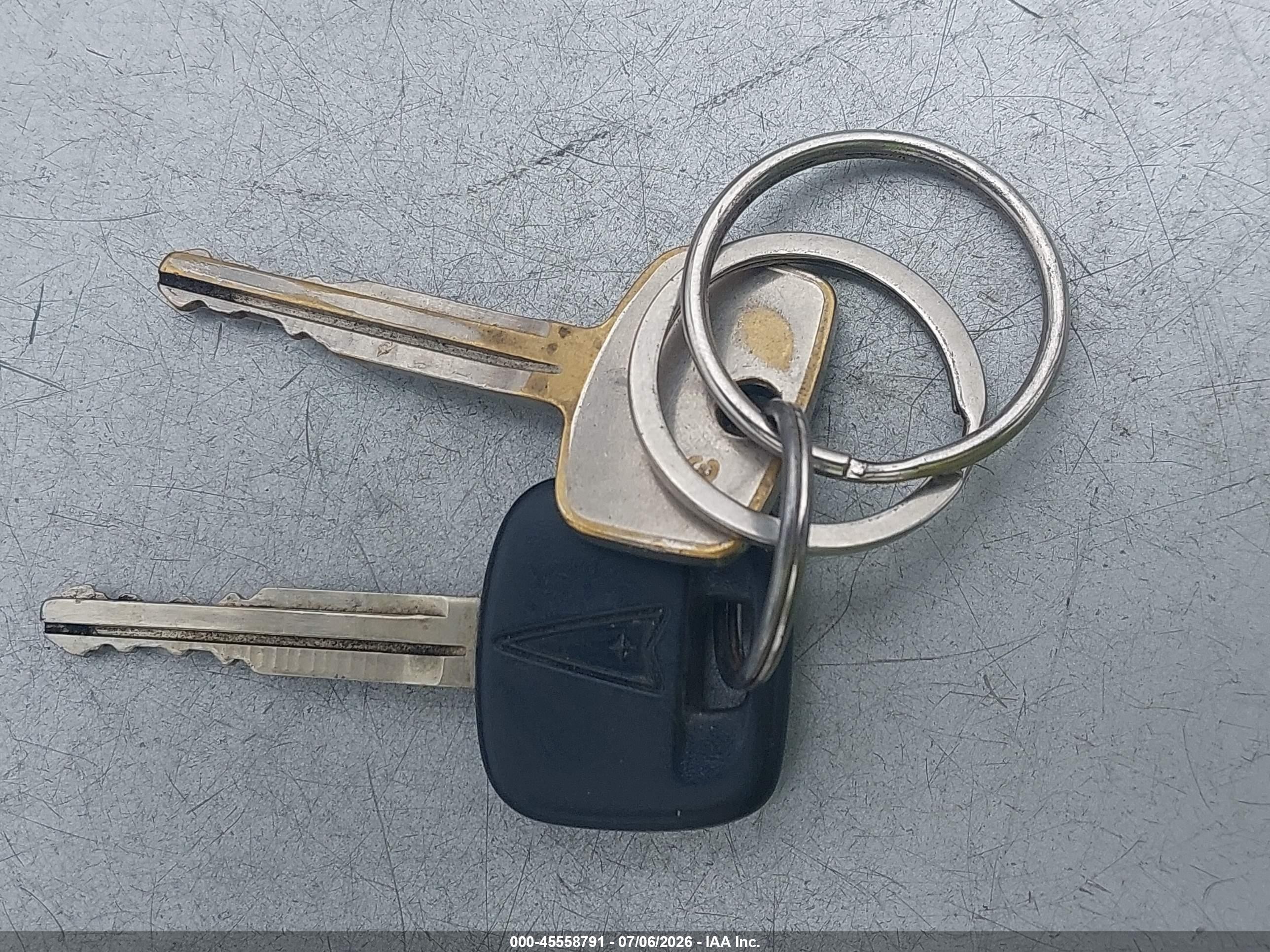 2004 Pontiac Vibe   Orange vin: 5Y2SL62844Z414812