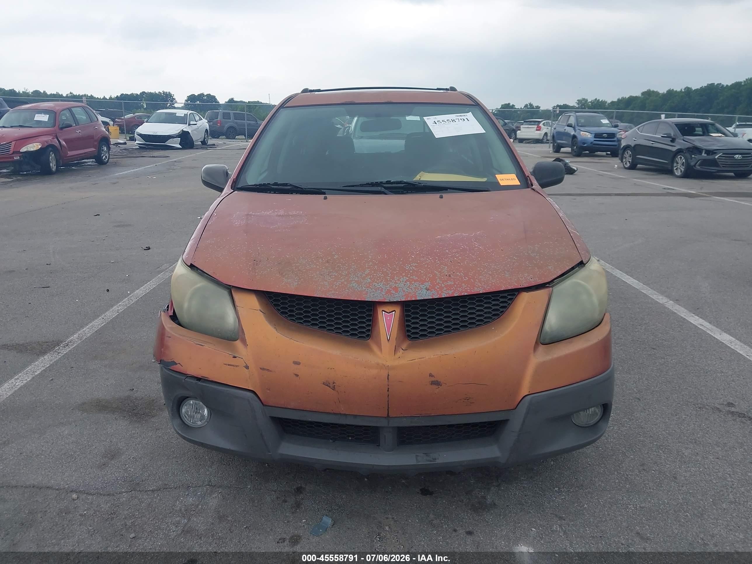 2004 Pontiac Vibe   Orange vin: 5Y2SL62844Z414812