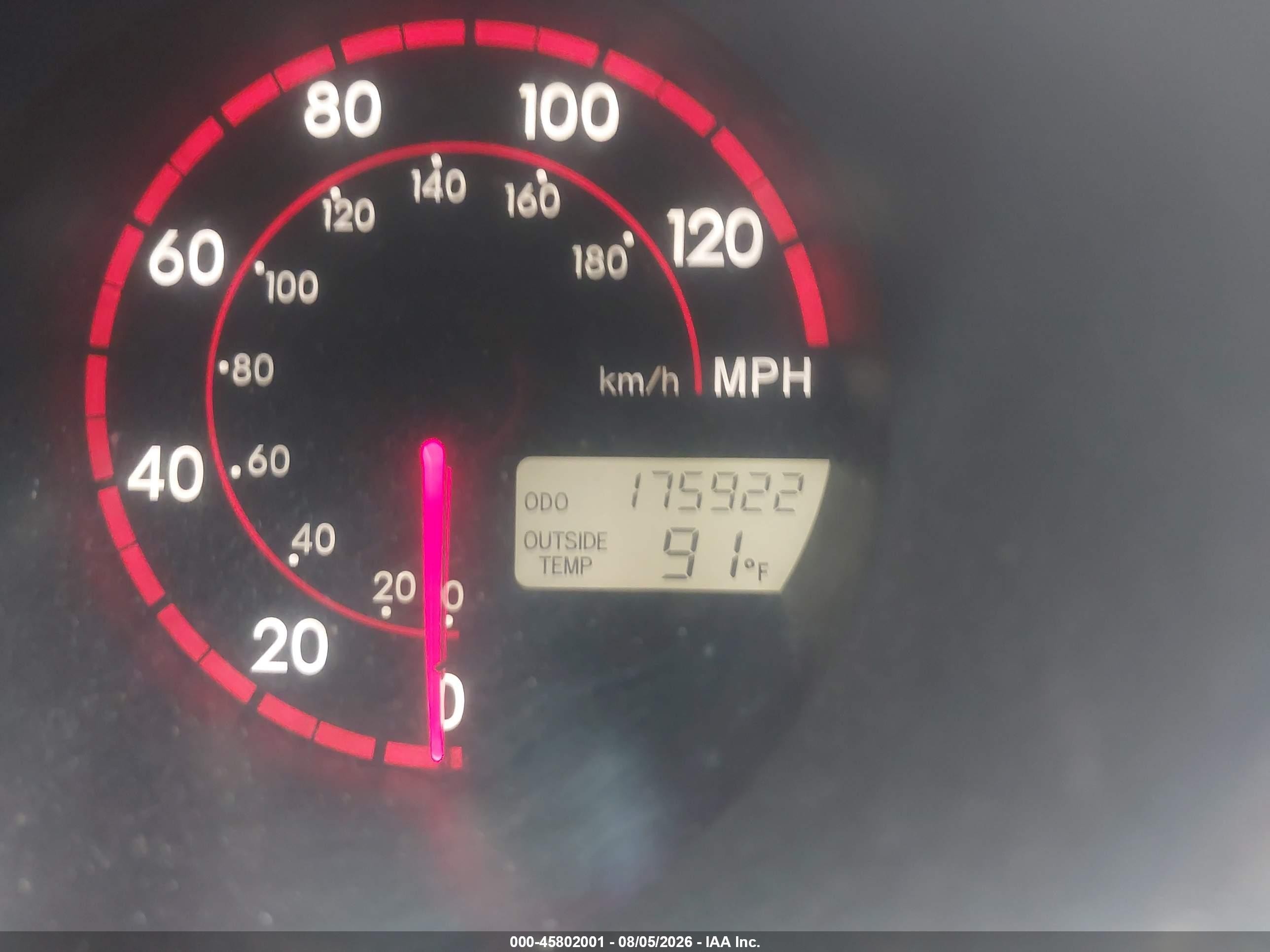 2004 Pontiac Vibe   Burgundy vin: 5Y2SL62844Z429505