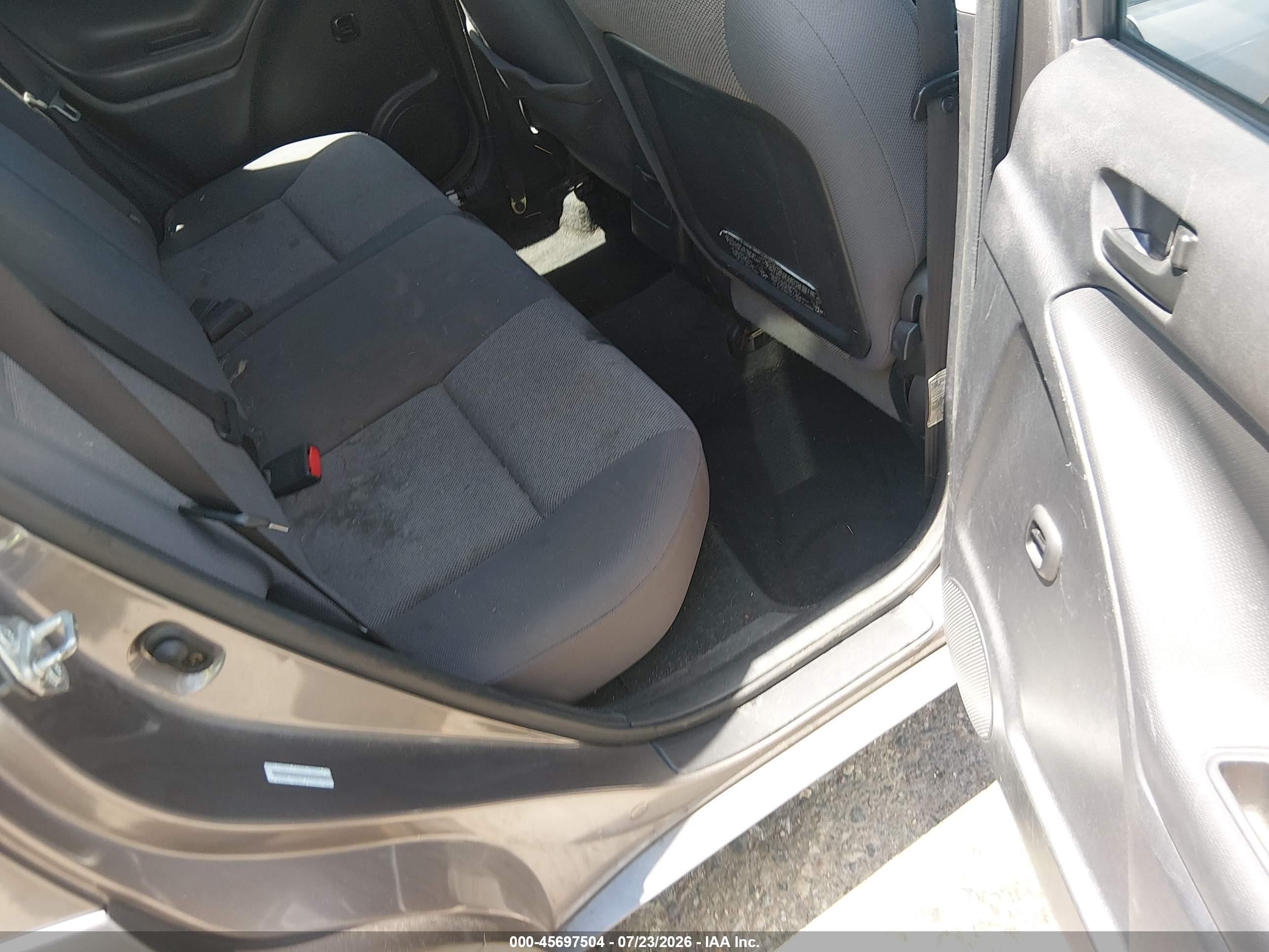 2004 Pontiac Vibe   Gray vin: 5Y2SL62844Z439094