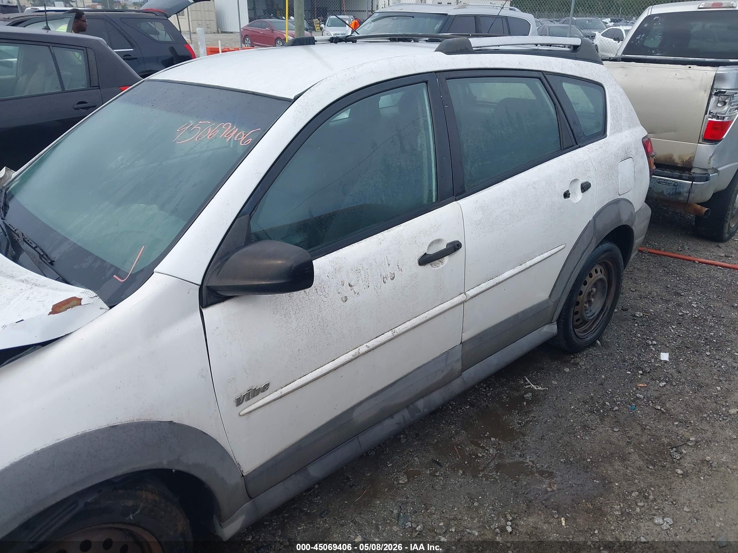 2004 Pontiac Vibe   White vin: 5Y2SL62844Z441220