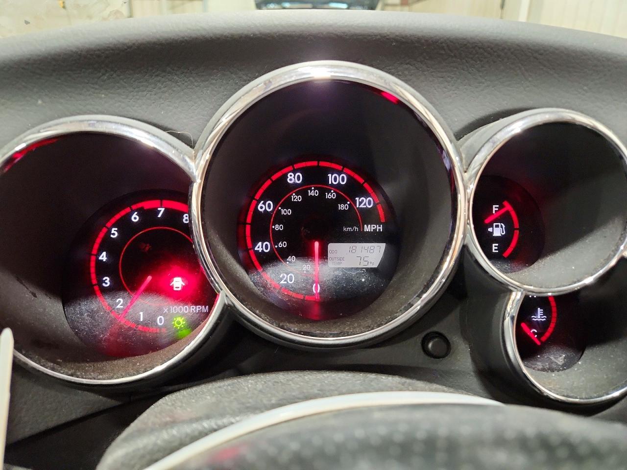 2004 Pontiac Vibe Red vin: 5Y2SL62844Z453142