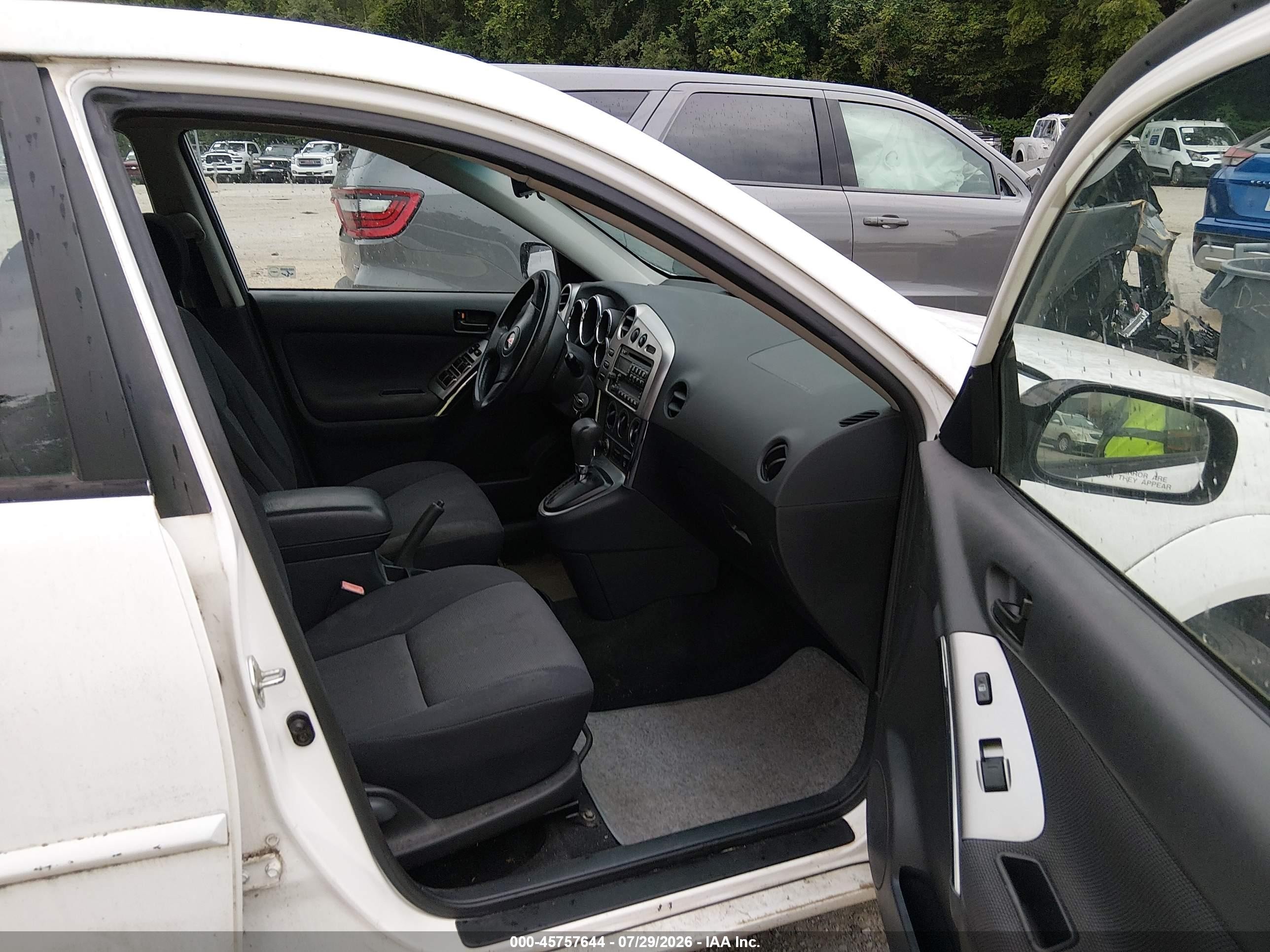 2003 Pontiac Vibe   White vin: 5Y2SL62853Z428118
