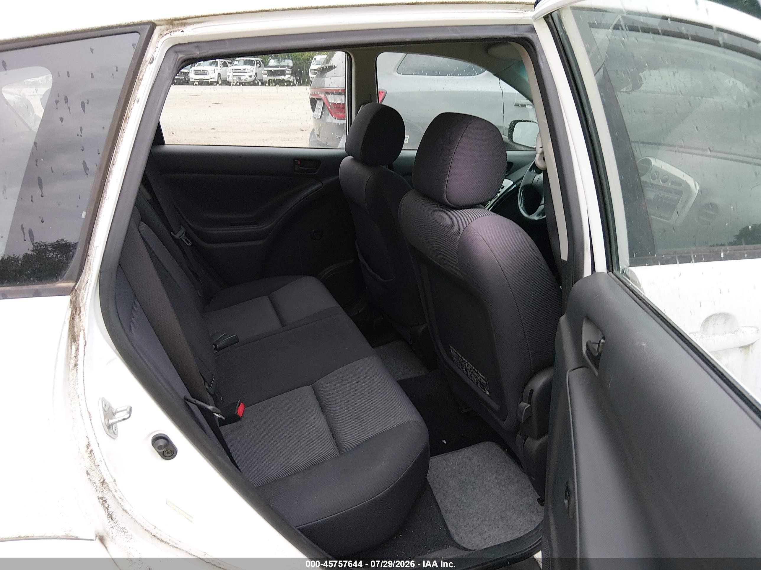 2003 Pontiac Vibe   White vin: 5Y2SL62853Z428118