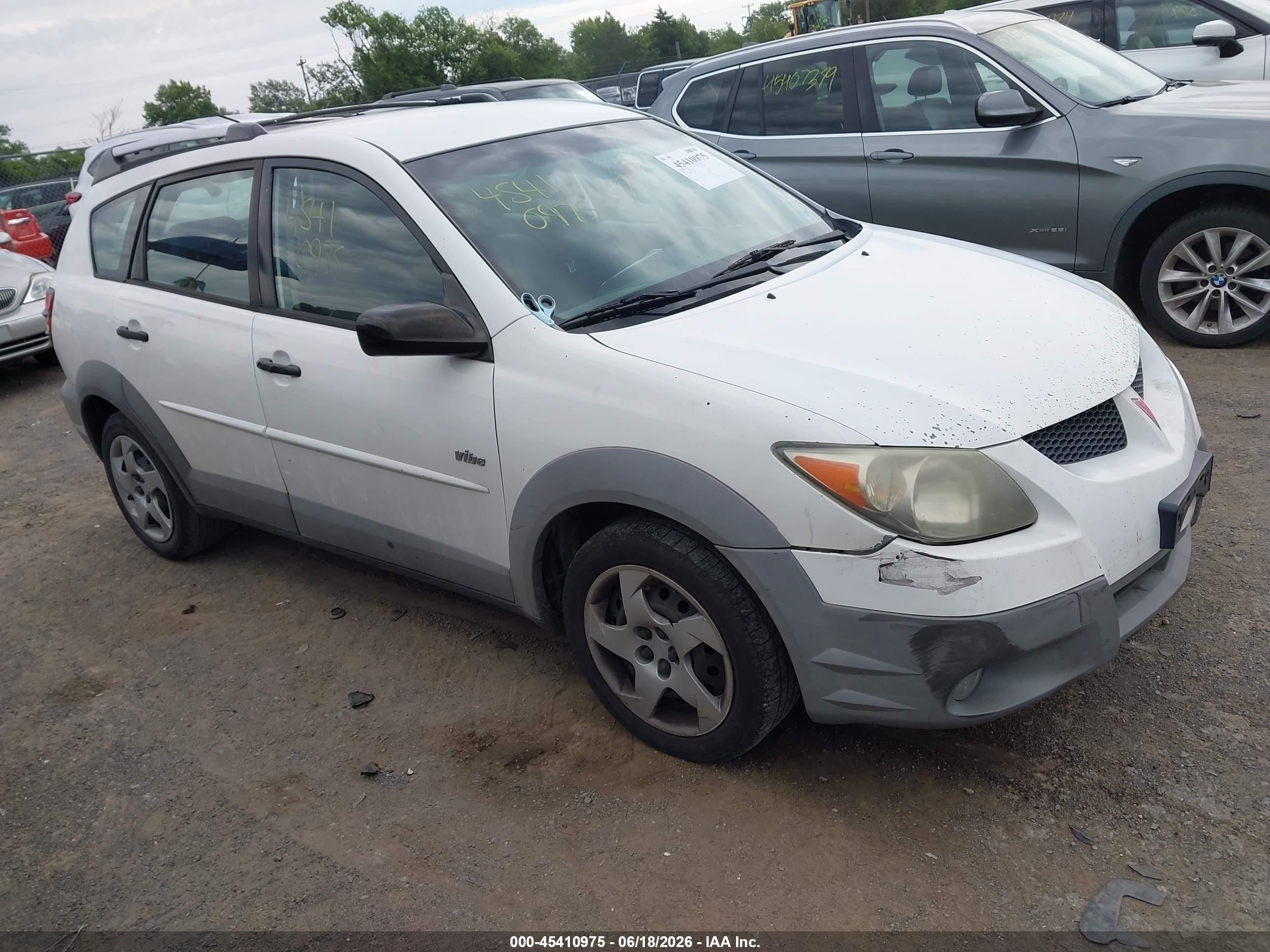 2003 Pontiac Vibe   White vin: 5Y2SL62853Z467887