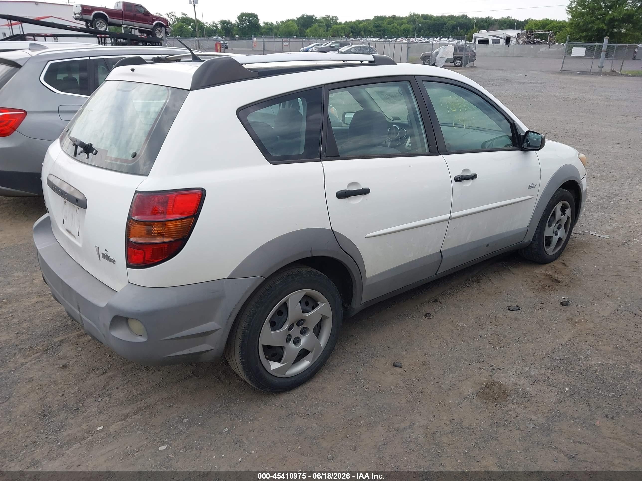 2003 Pontiac Vibe   White vin: 5Y2SL62853Z467887