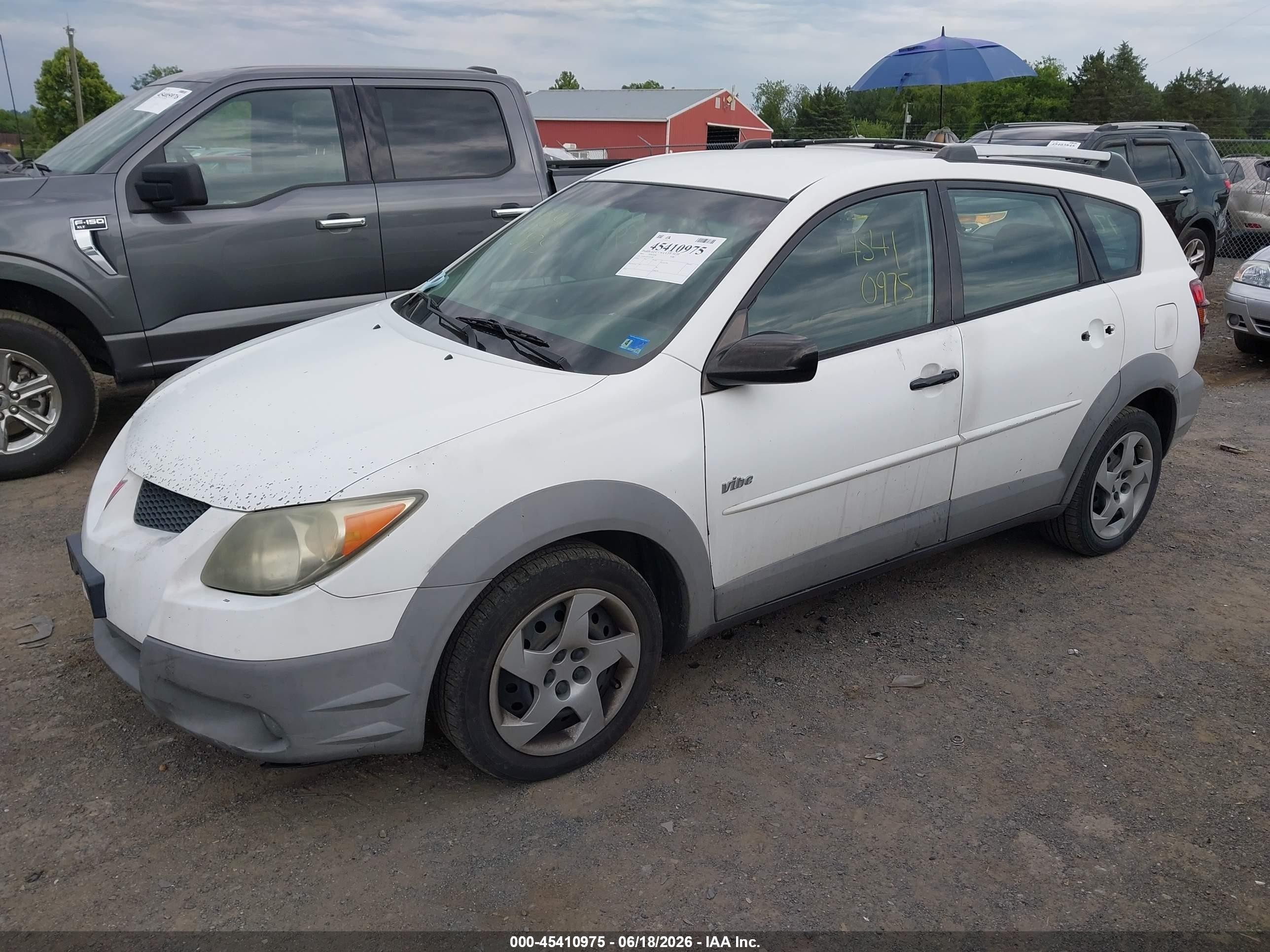 2003 Pontiac Vibe   White vin: 5Y2SL62853Z467887