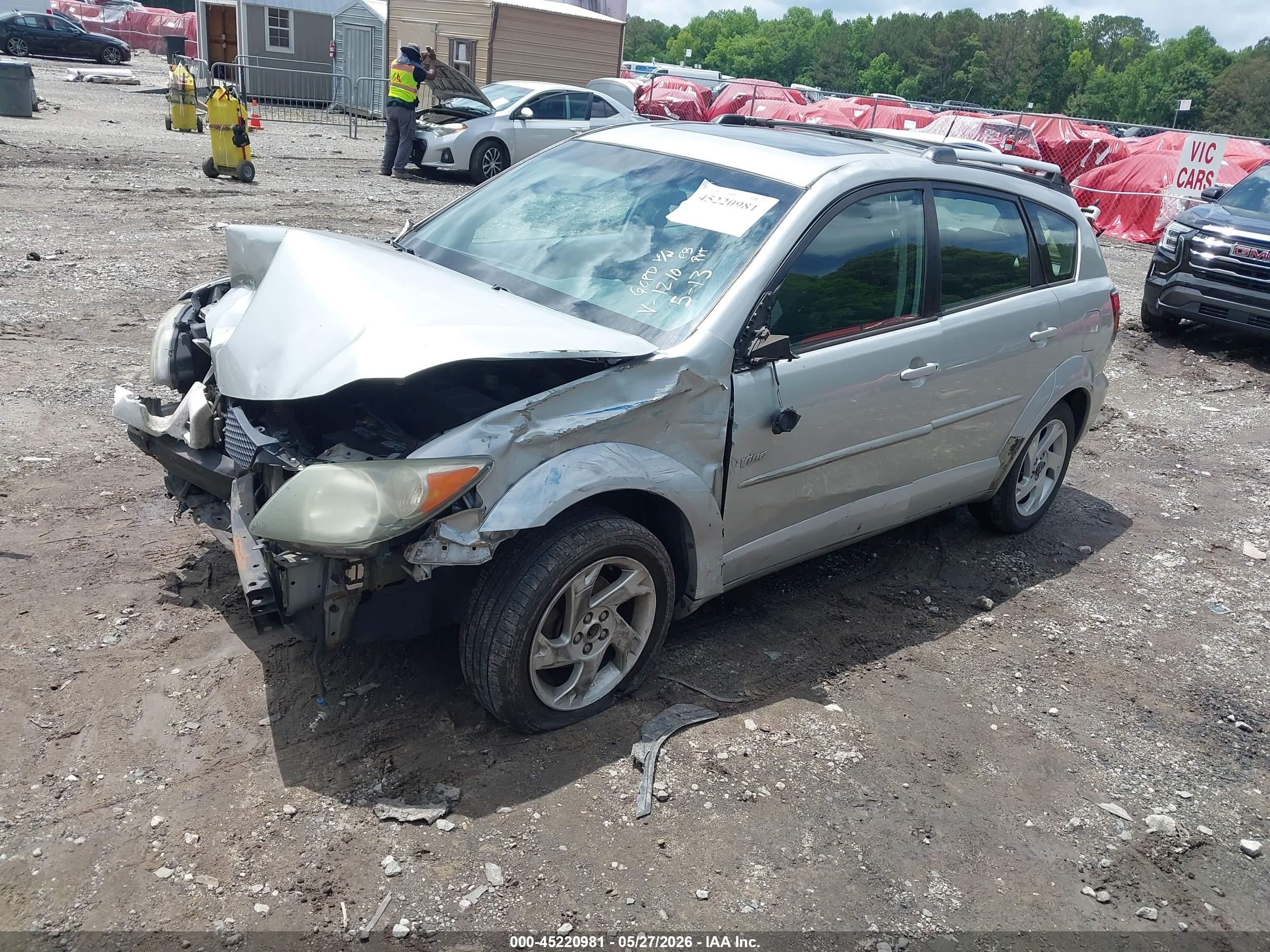 2004 Pontiac Vibe   Silver vin: 5Y2SL62854Z411210