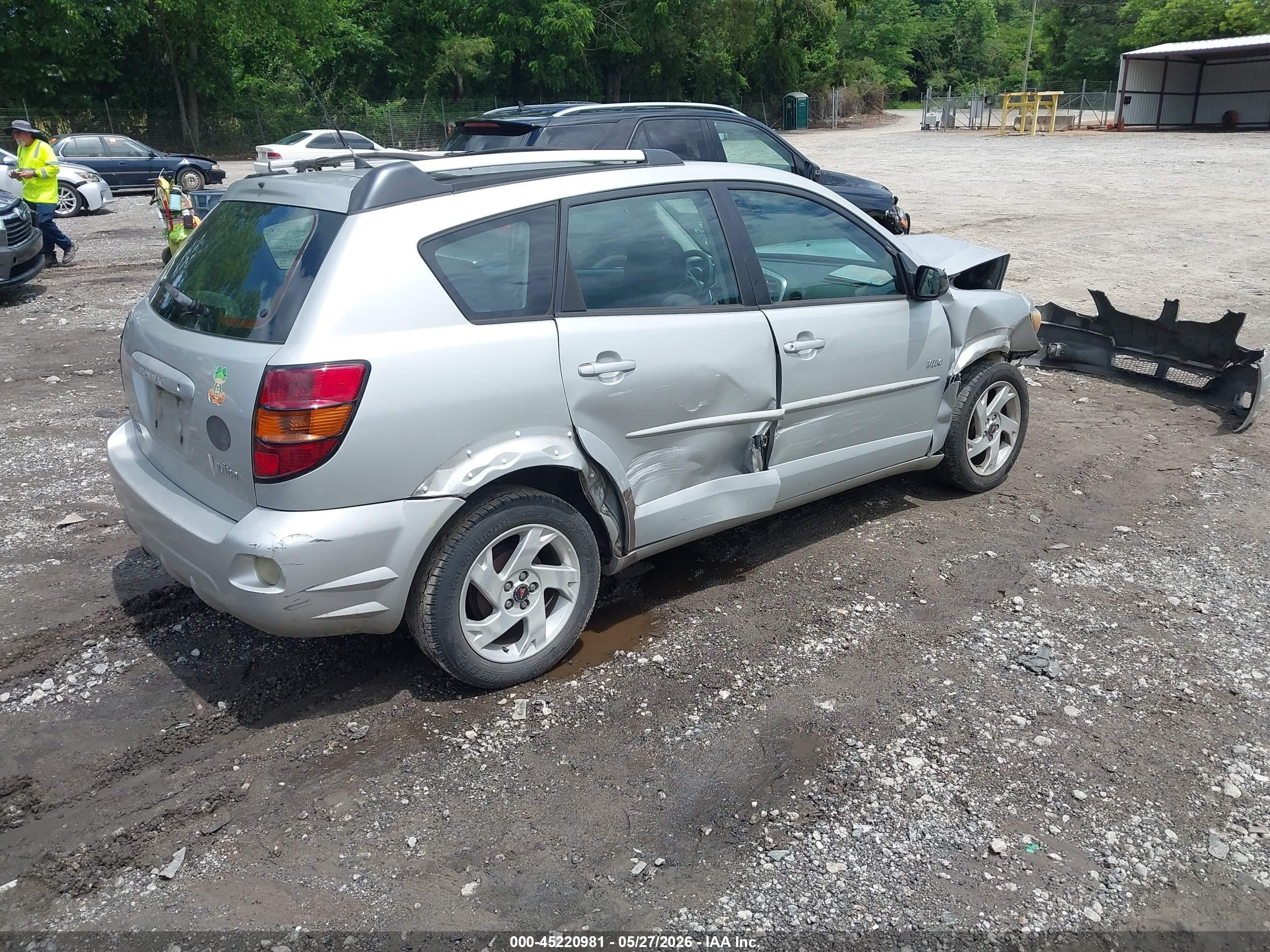 2004 Pontiac Vibe   Silver vin: 5Y2SL62854Z411210
