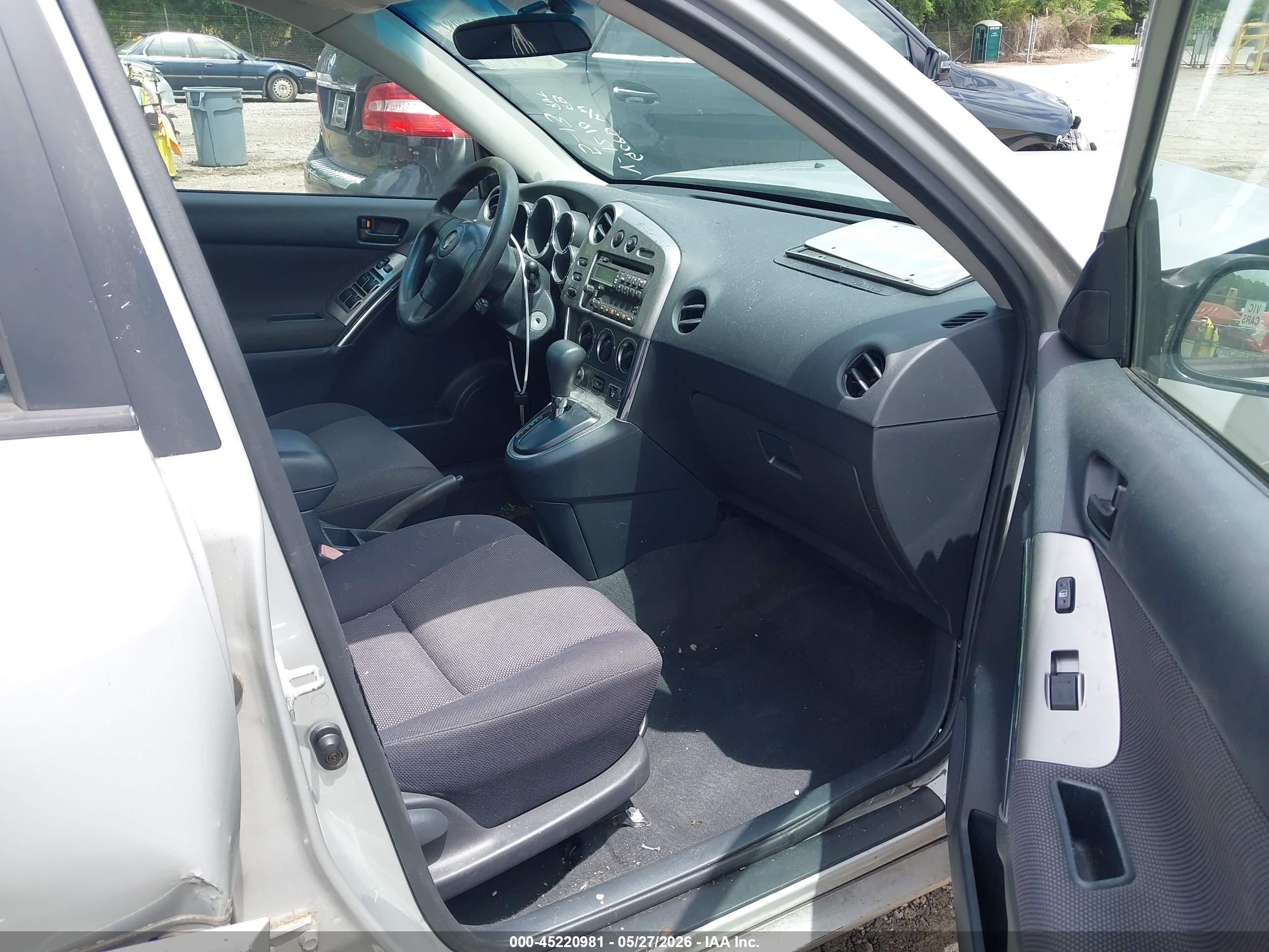 2004 Pontiac Vibe   Silver vin: 5Y2SL62854Z411210