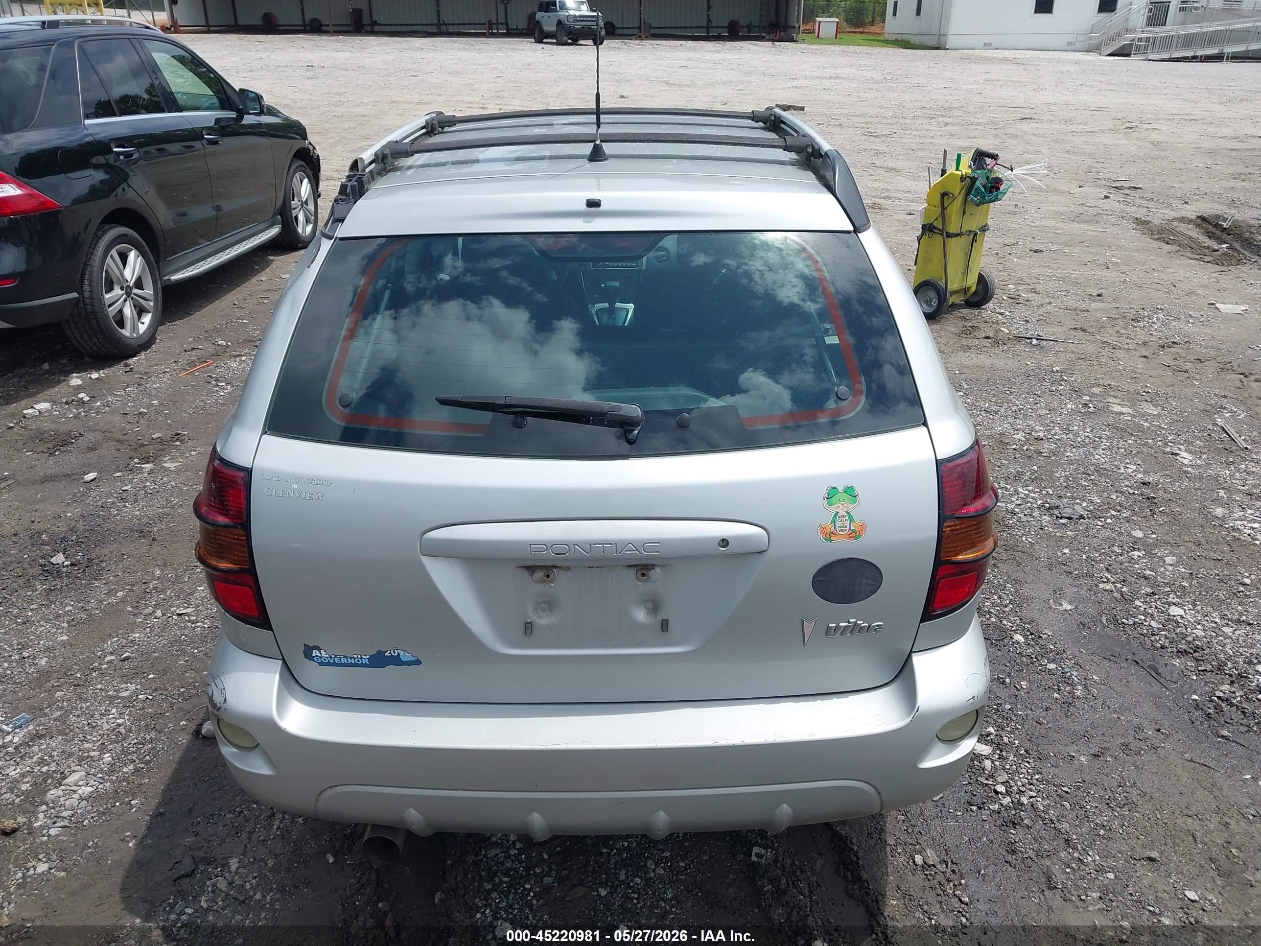 2004 Pontiac Vibe   Silver vin: 5Y2SL62854Z411210