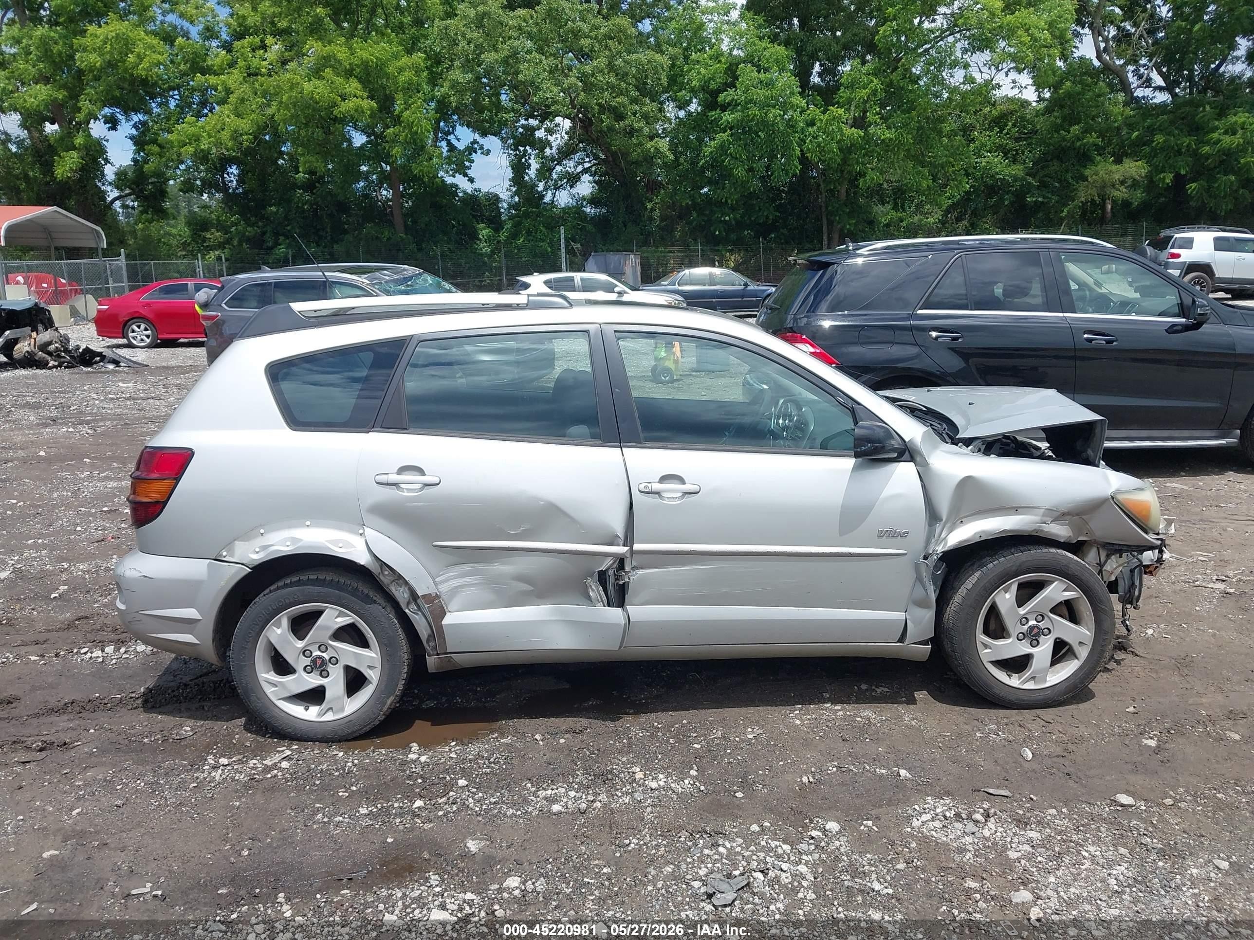 2004 Pontiac Vibe   Silver vin: 5Y2SL62854Z411210