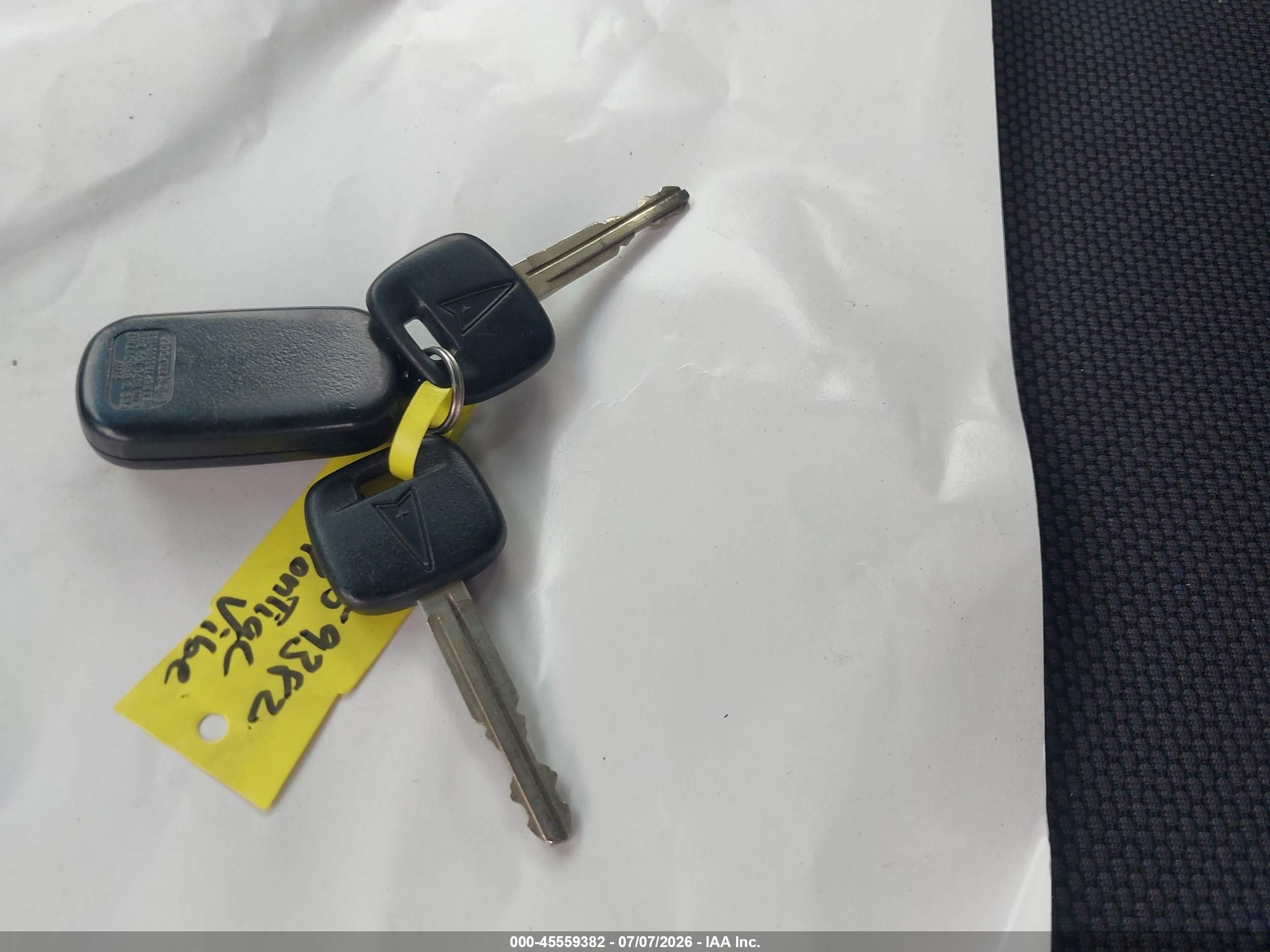 2004 Pontiac Vibe   Gray vin: 5Y2SL62854Z458026