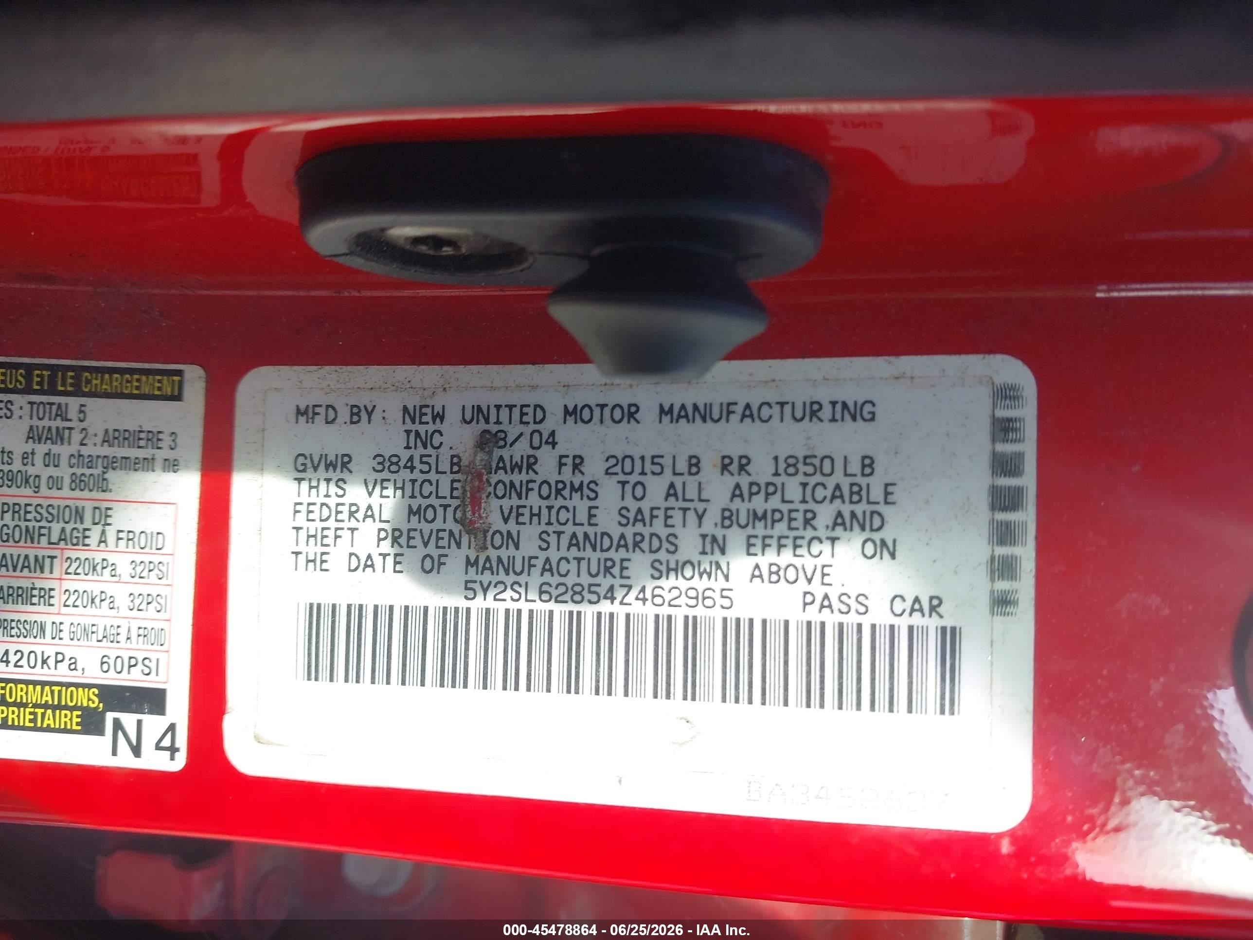 2004 Pontiac Vibe   Red vin: 5Y2SL62854Z462965