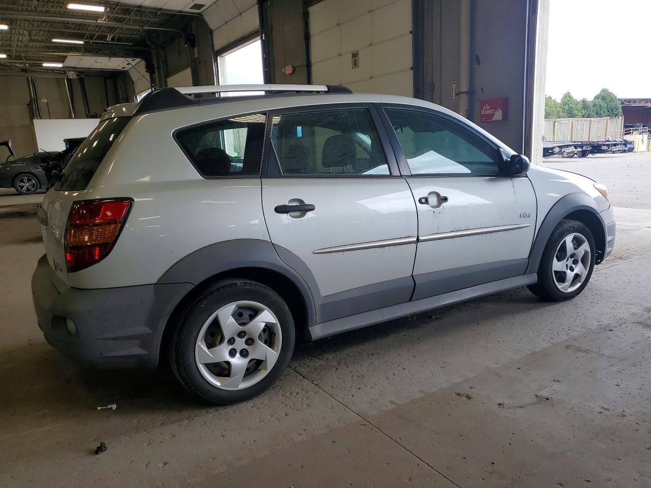 2004 Pontiac Vibe Silver vin: 5Y2SL62864Z404718
