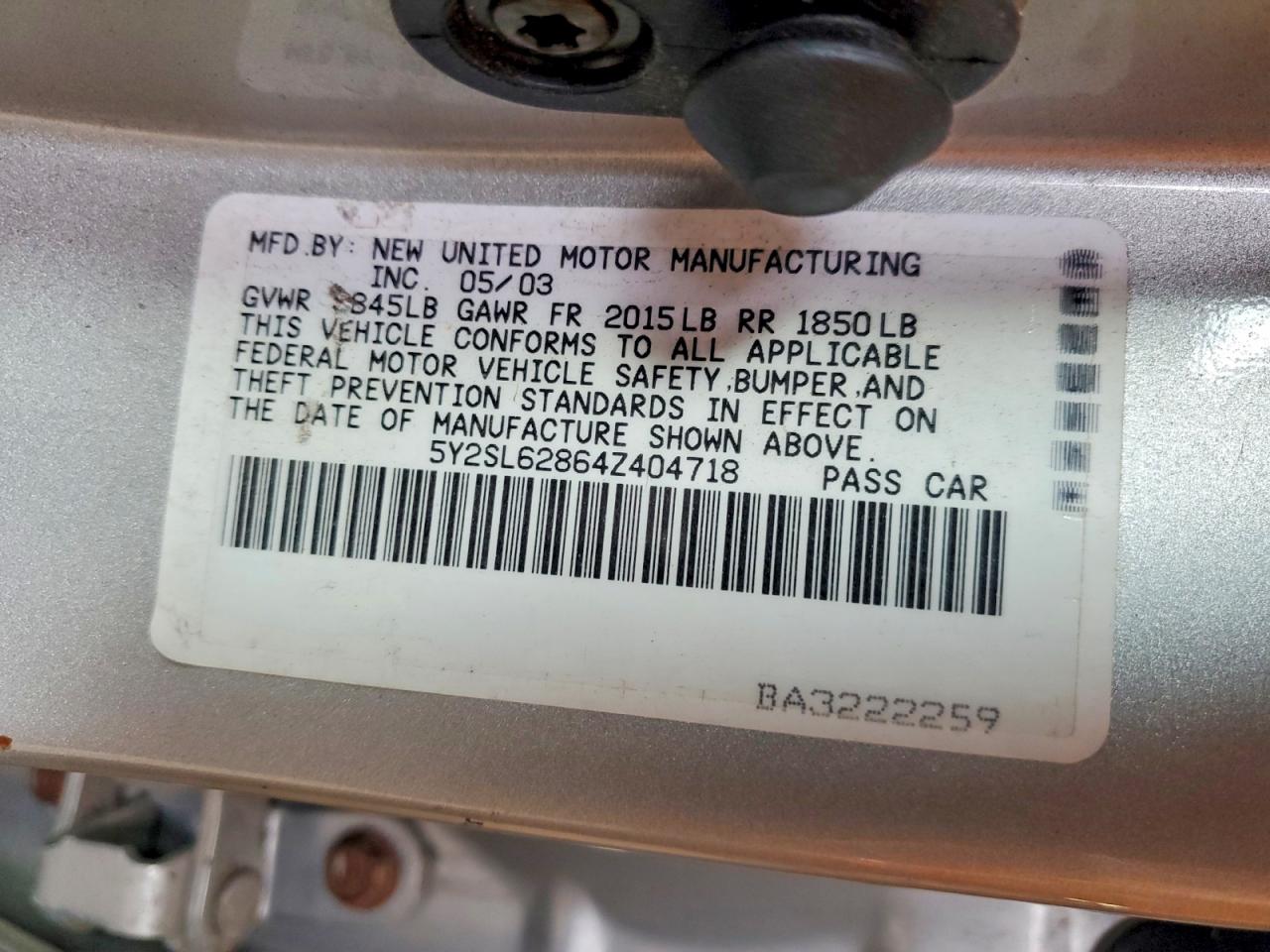2004 Pontiac Vibe Silver vin: 5Y2SL62864Z404718
